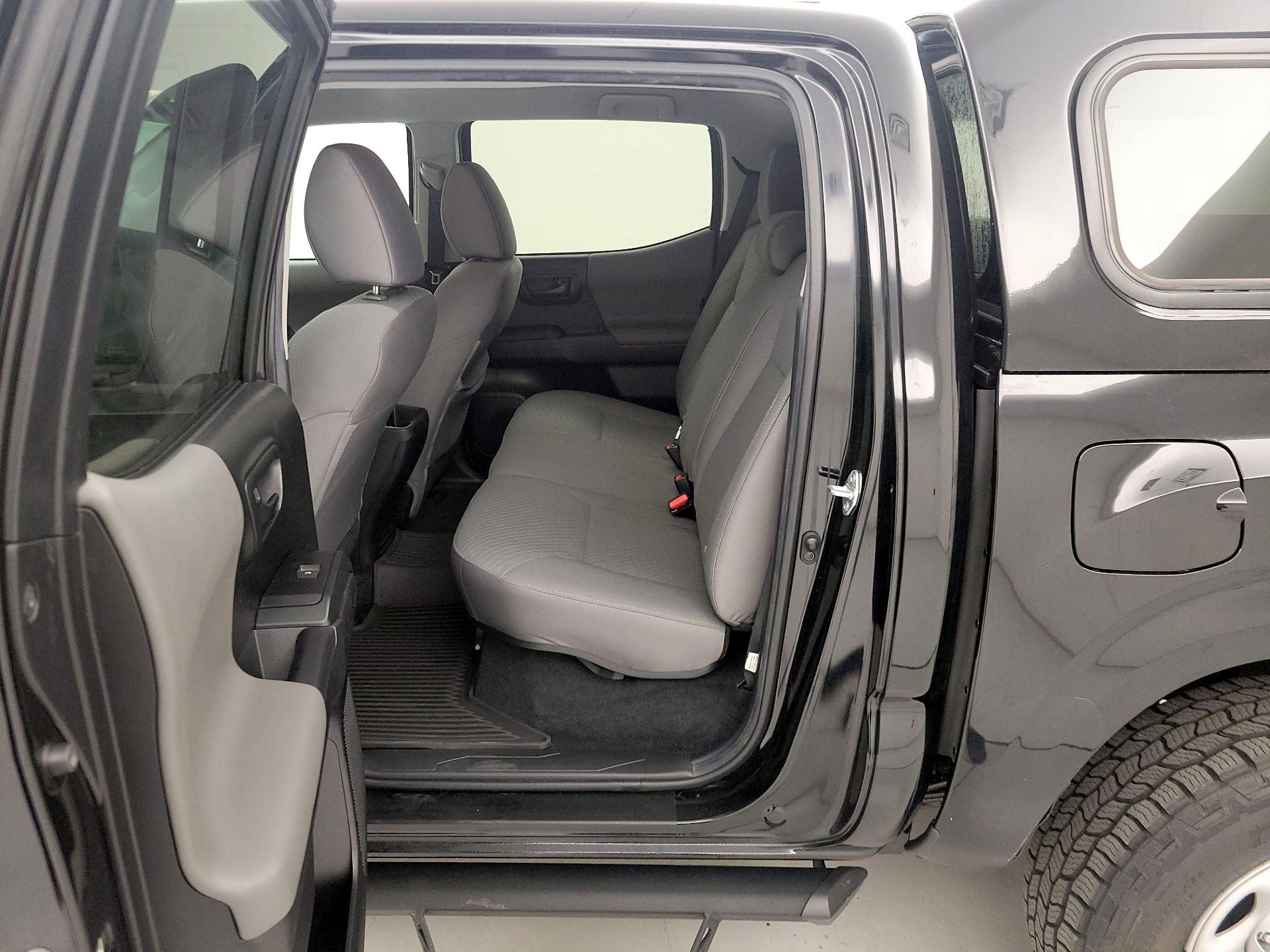 Thumbnail: 2022 Toyota Tacoma - 19