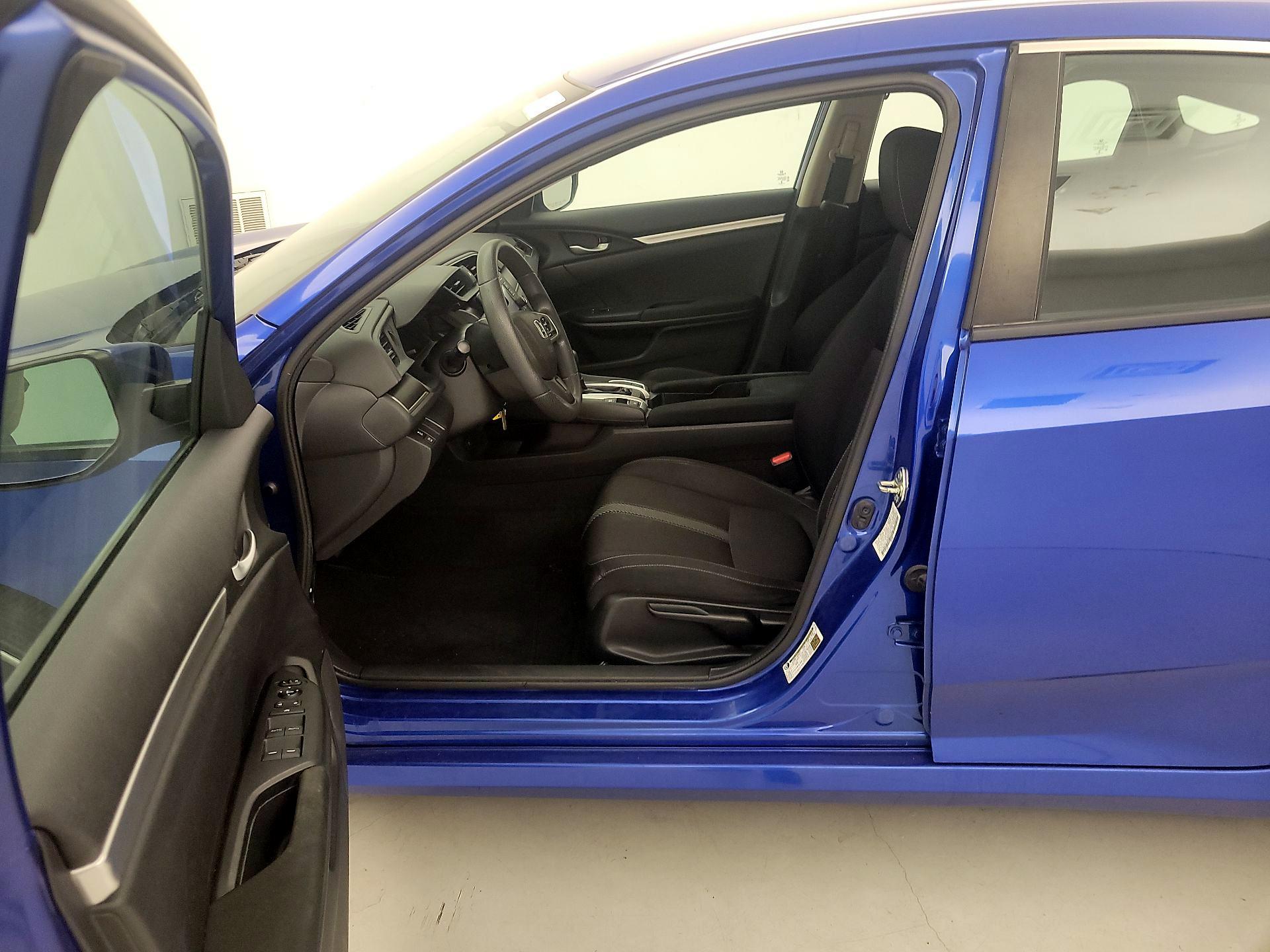 Thumbnail: 2016 Honda Civic - 11