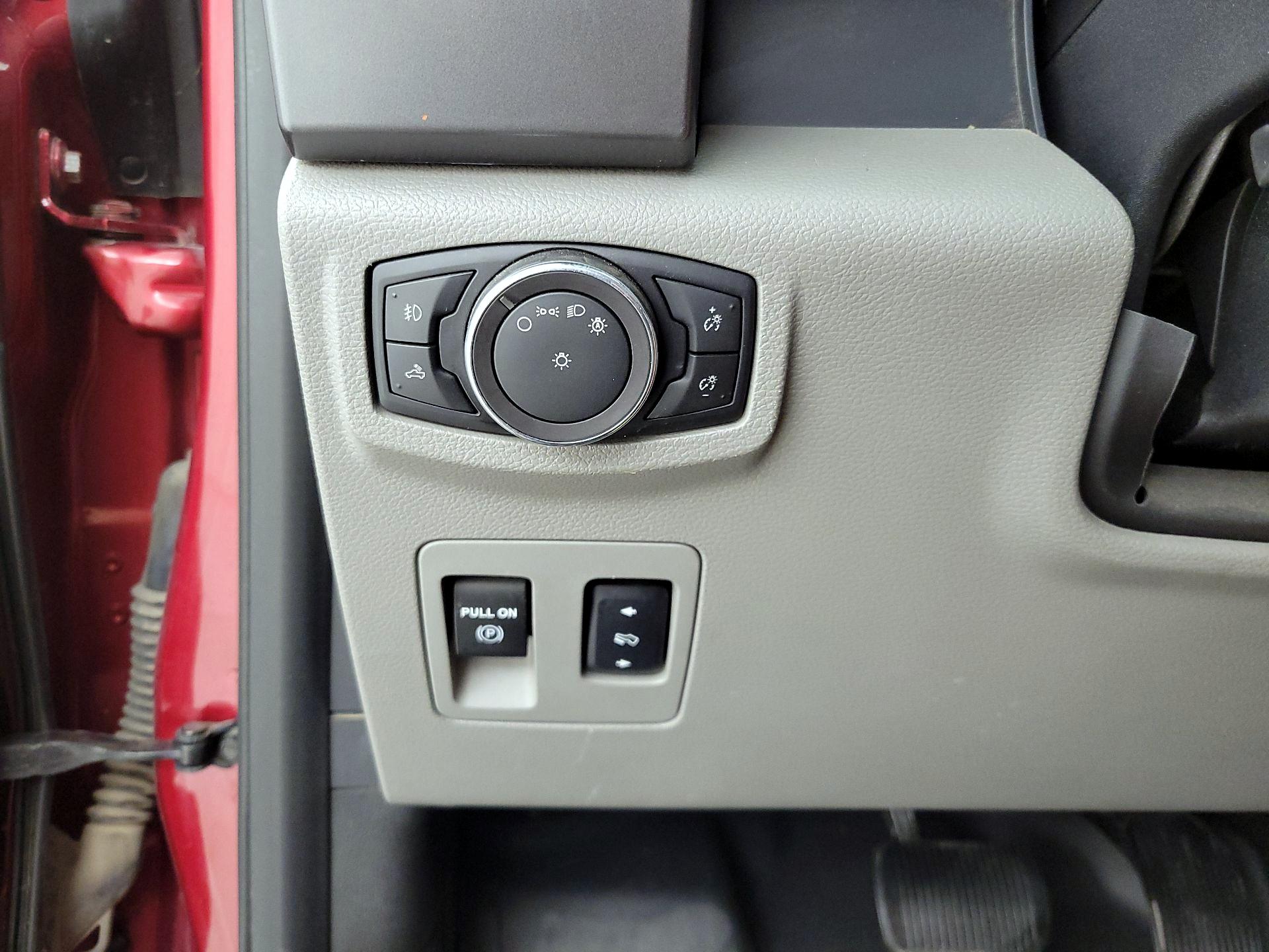 Thumbnail: 2018 Ford F-150 - 13