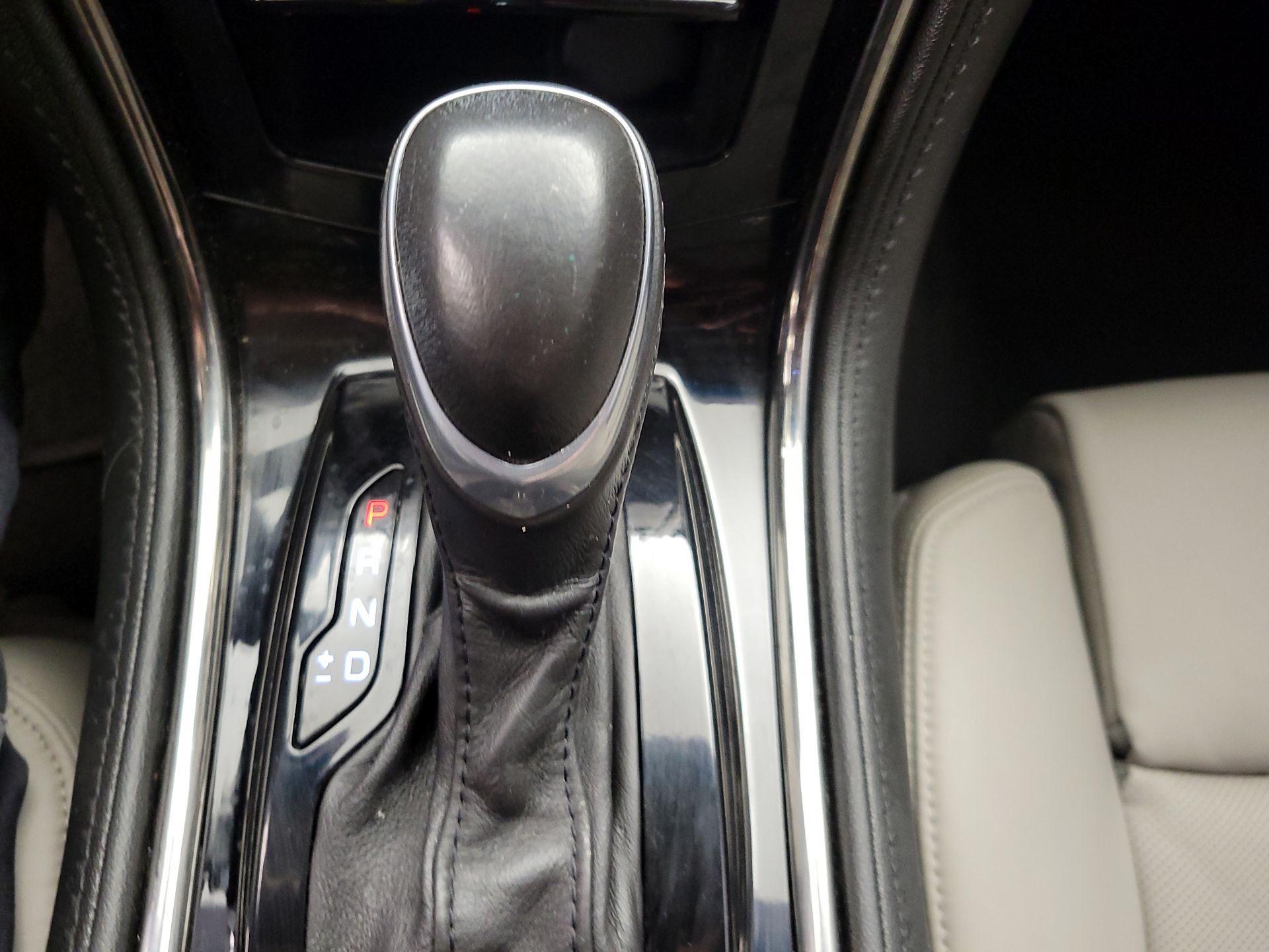 Thumbnail: 2015 Cadillac ATS - 17