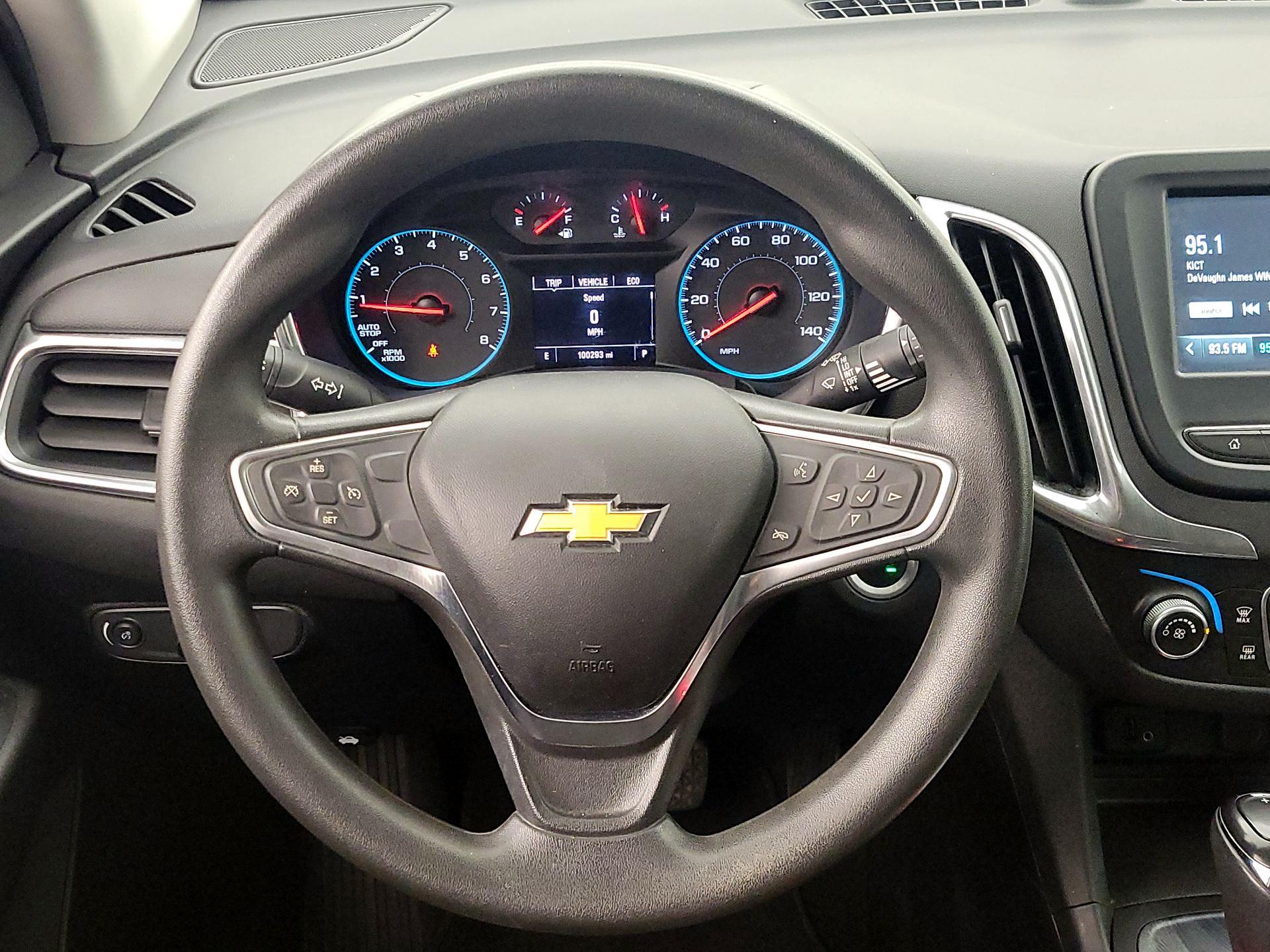 Thumbnail: 2018 Chevrolet Equinox - 10