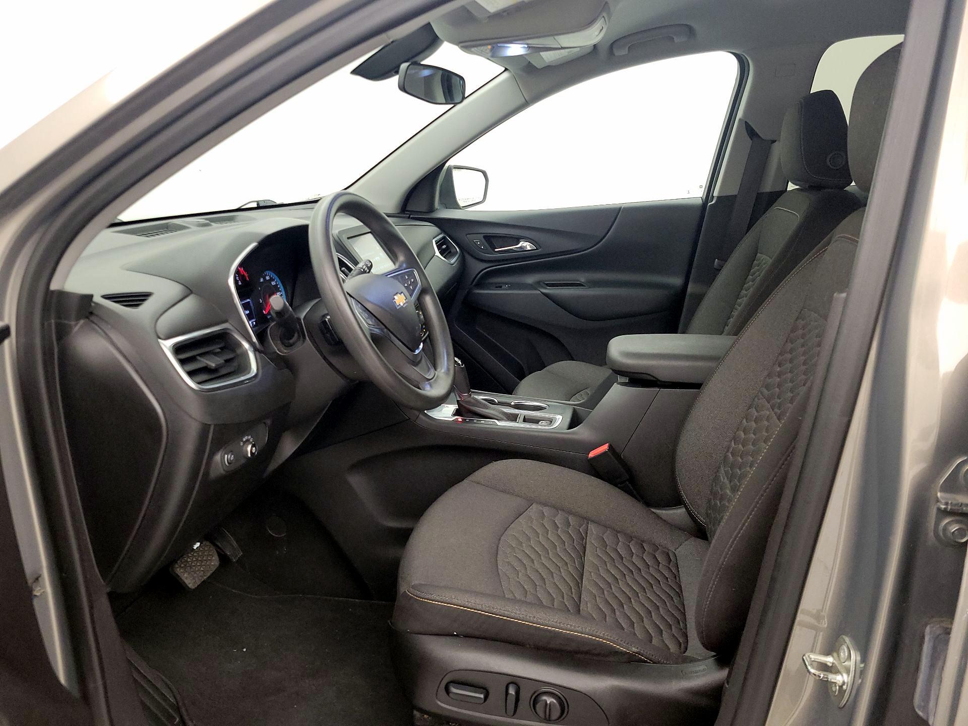 Thumbnail: 2018 Chevrolet Equinox - 11