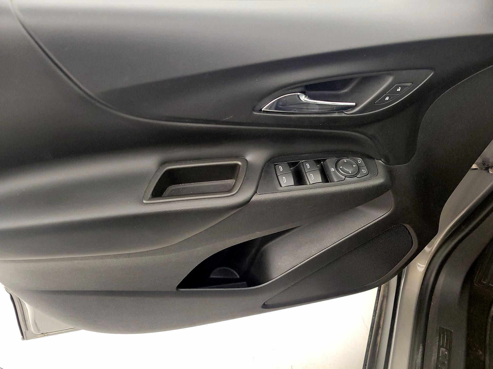 Thumbnail: 2018 Chevrolet Equinox - 12