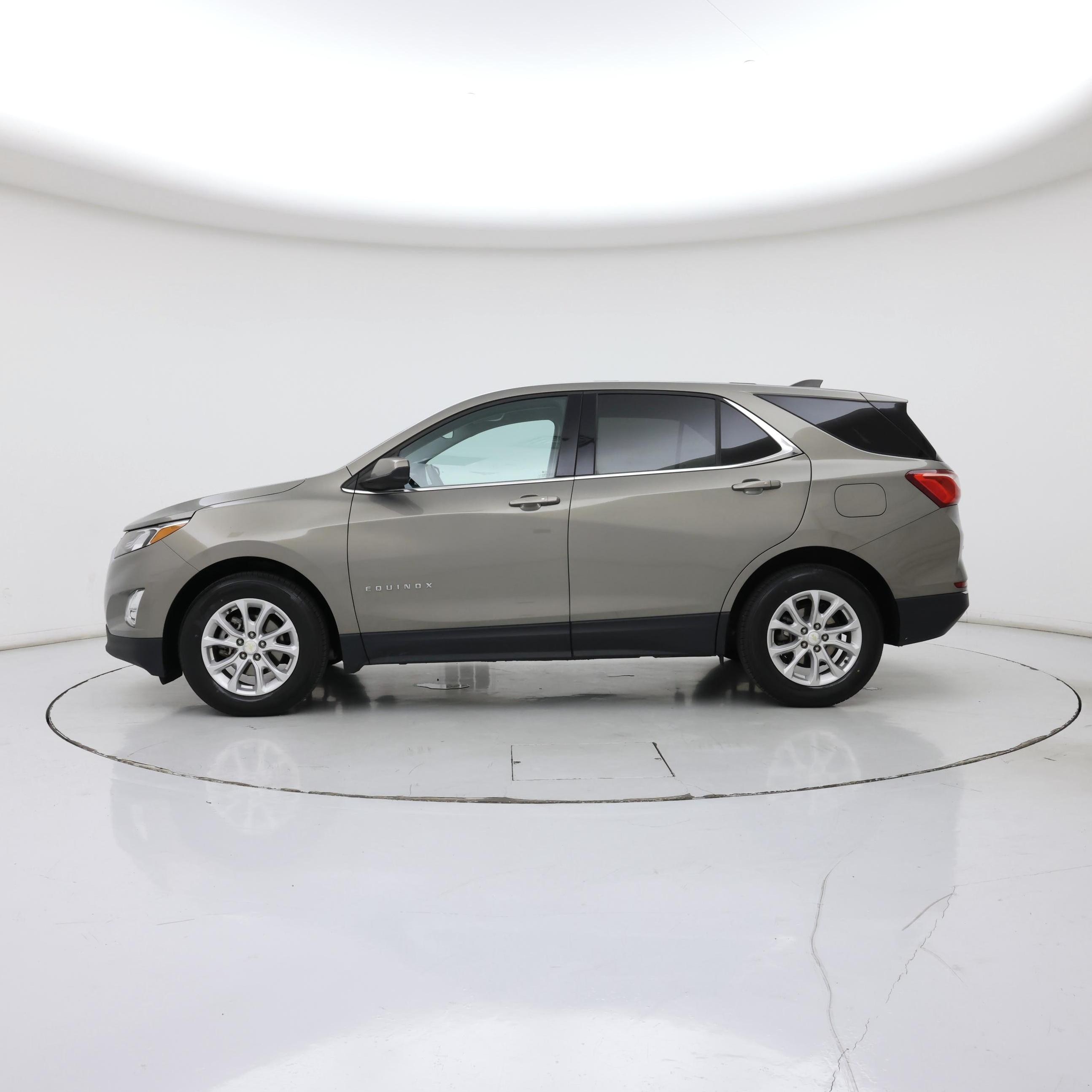 Thumbnail: 2018 Chevrolet Equinox - 3