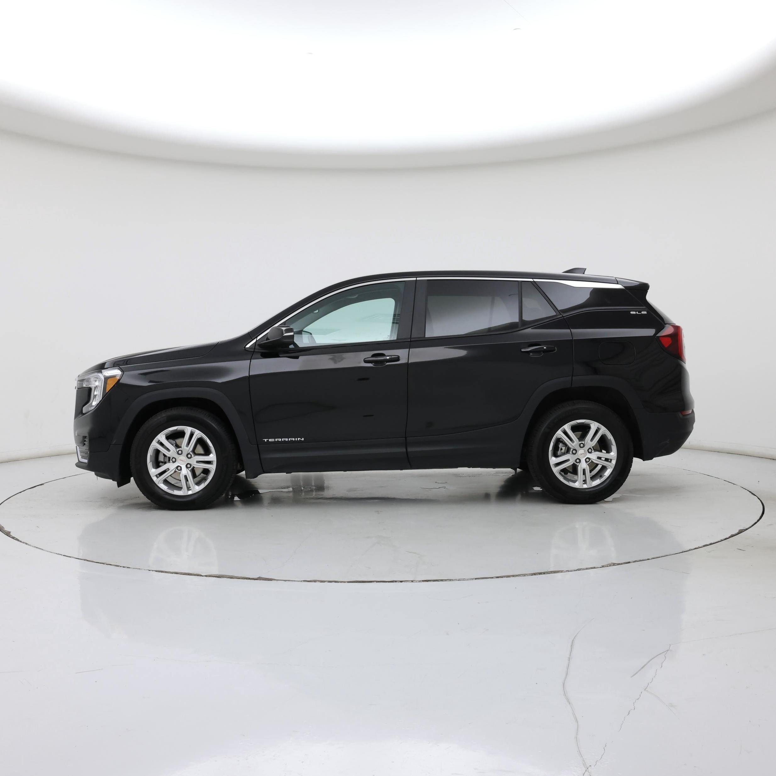 Thumbnail: 2022 GMC Terrain - 3