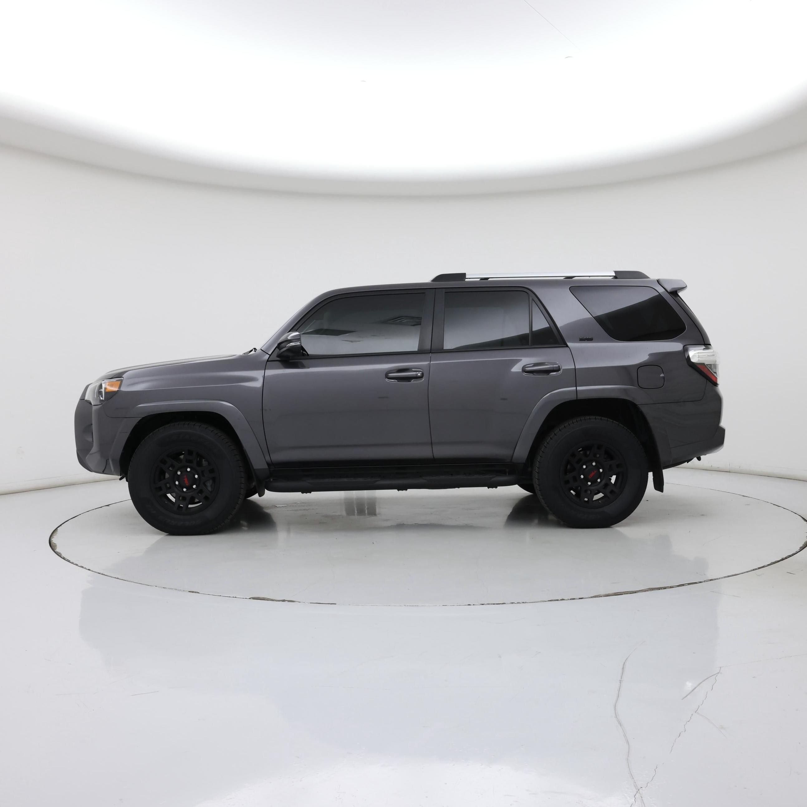 Thumbnail: 2021 Toyota 4Runner - 3