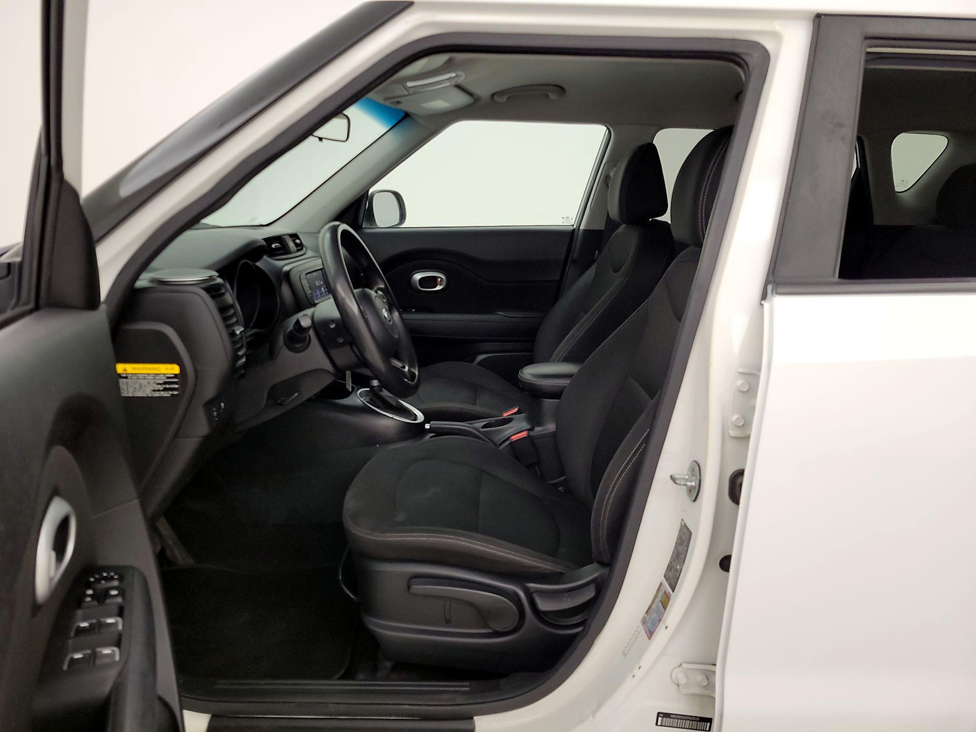 Thumbnail: 2017 Kia Soul - 11