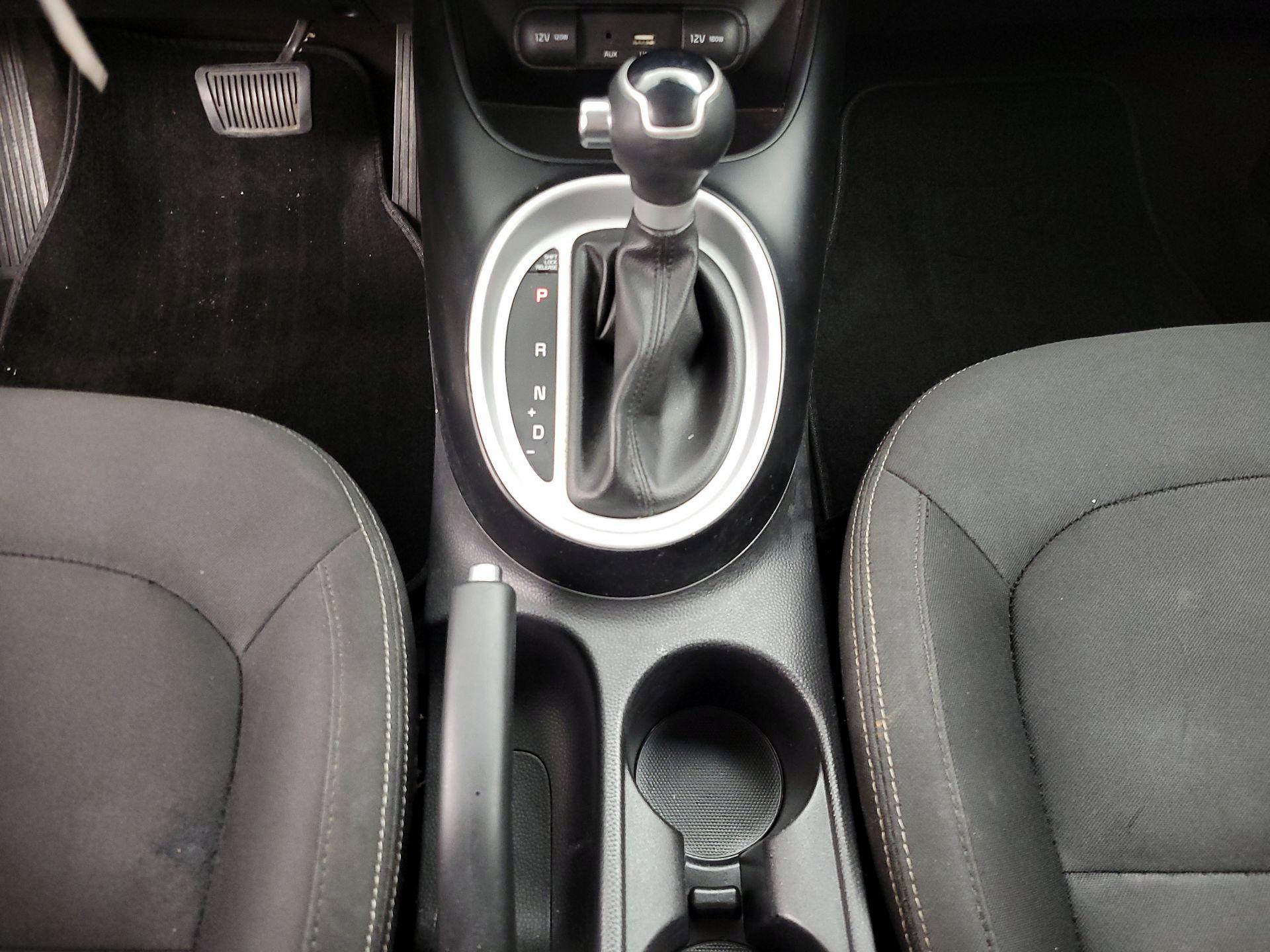 Thumbnail: 2017 Kia Soul - 16