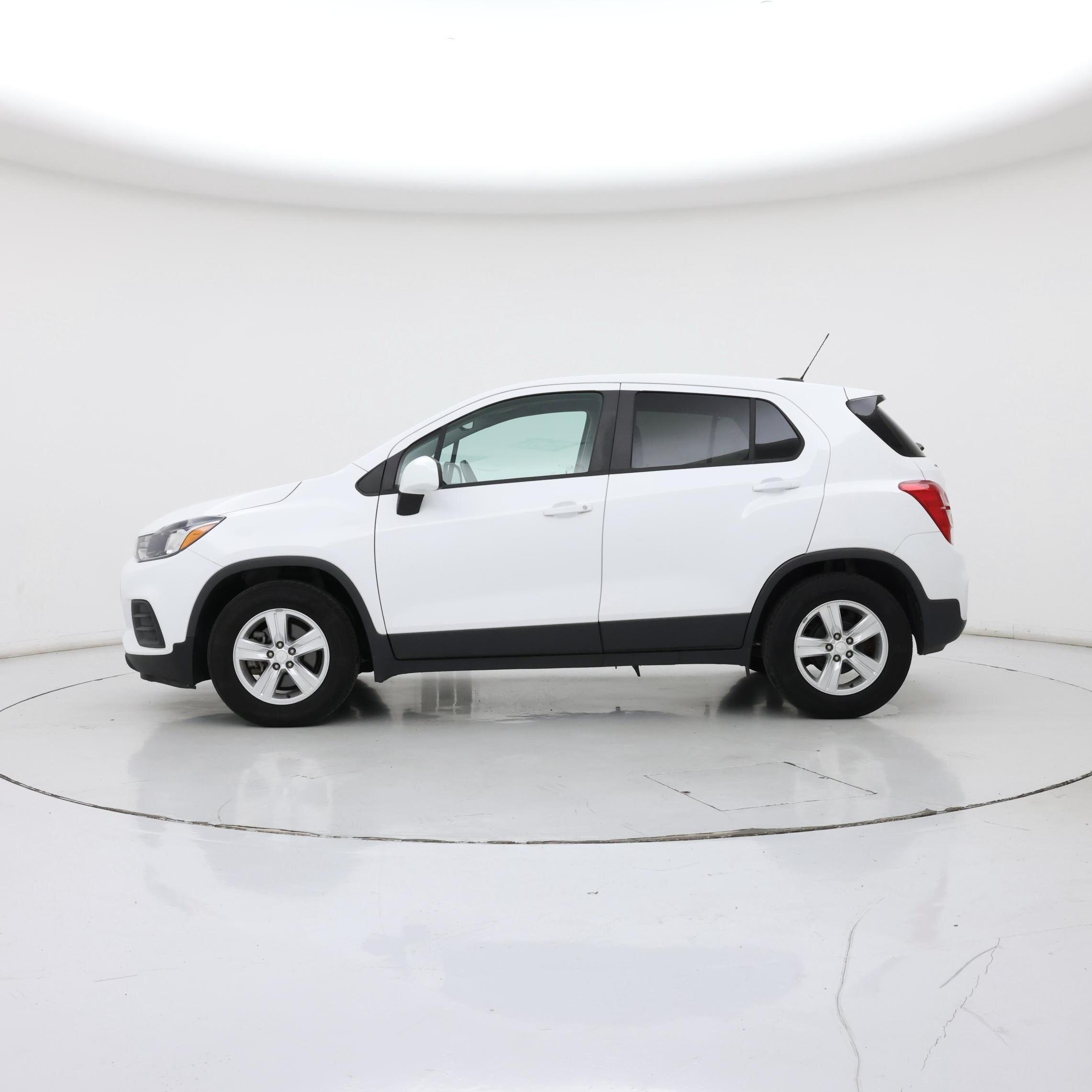 Thumbnail: 2019 Chevrolet Trax - 3
