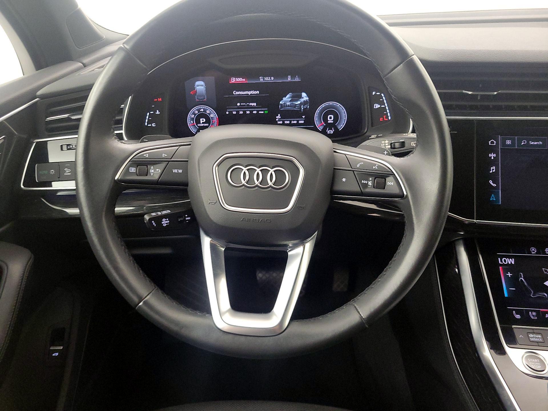 Thumbnail: 2021 Audi Q7 - 10