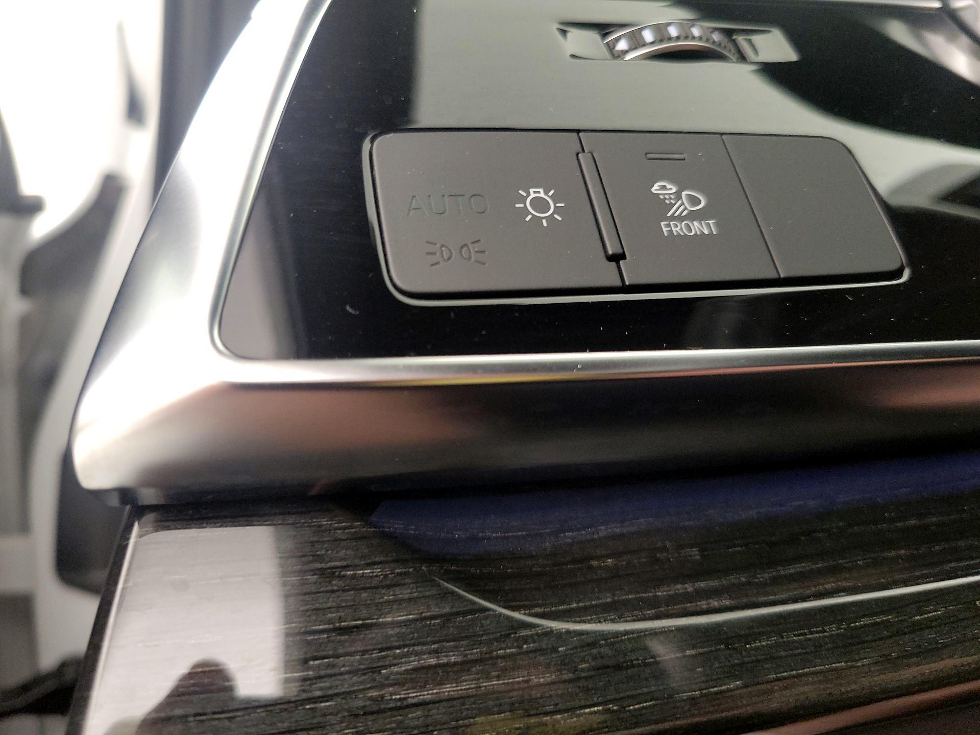 Thumbnail: 2021 Audi Q7 - 13