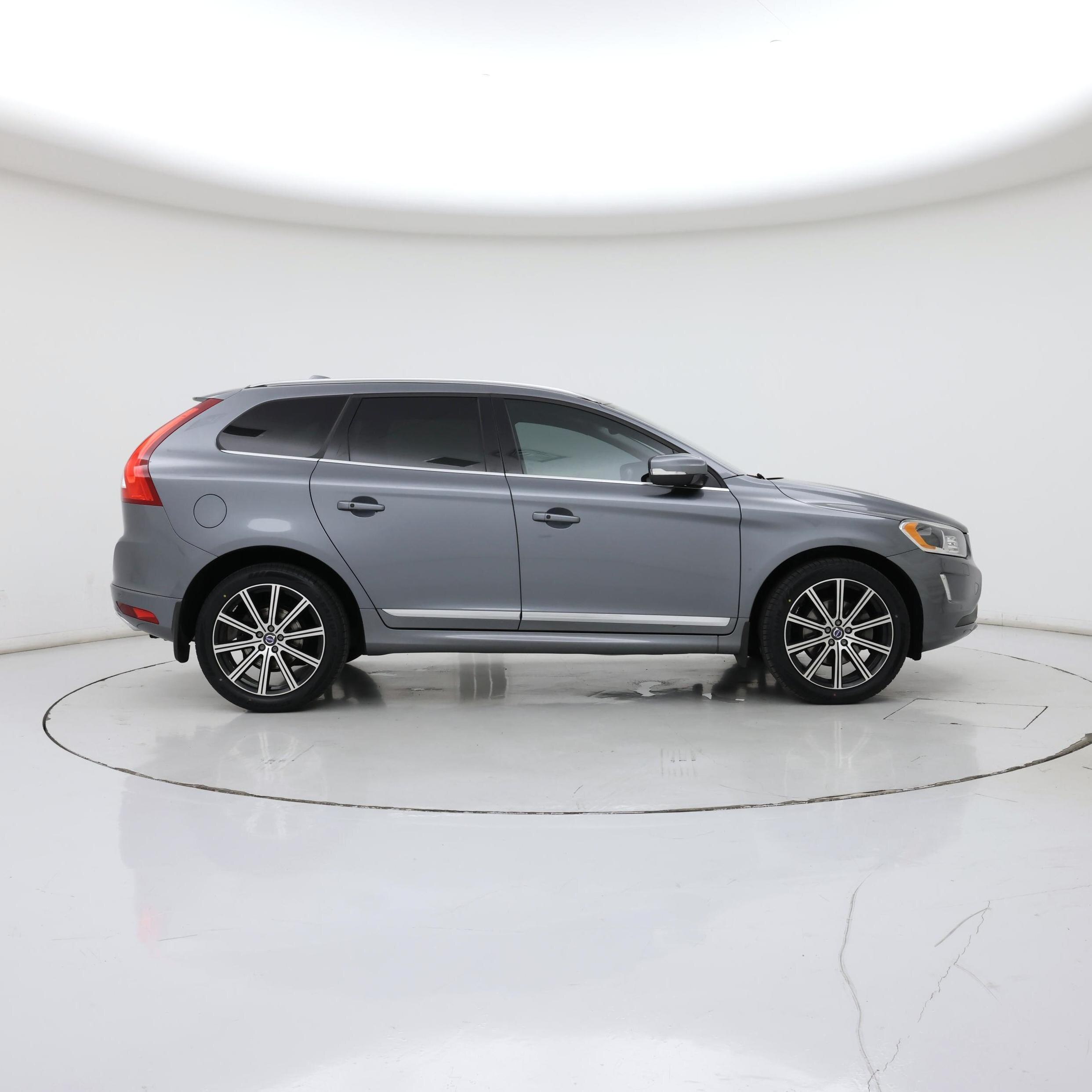 Thumbnail: 2016 Volvo XC60 - 7