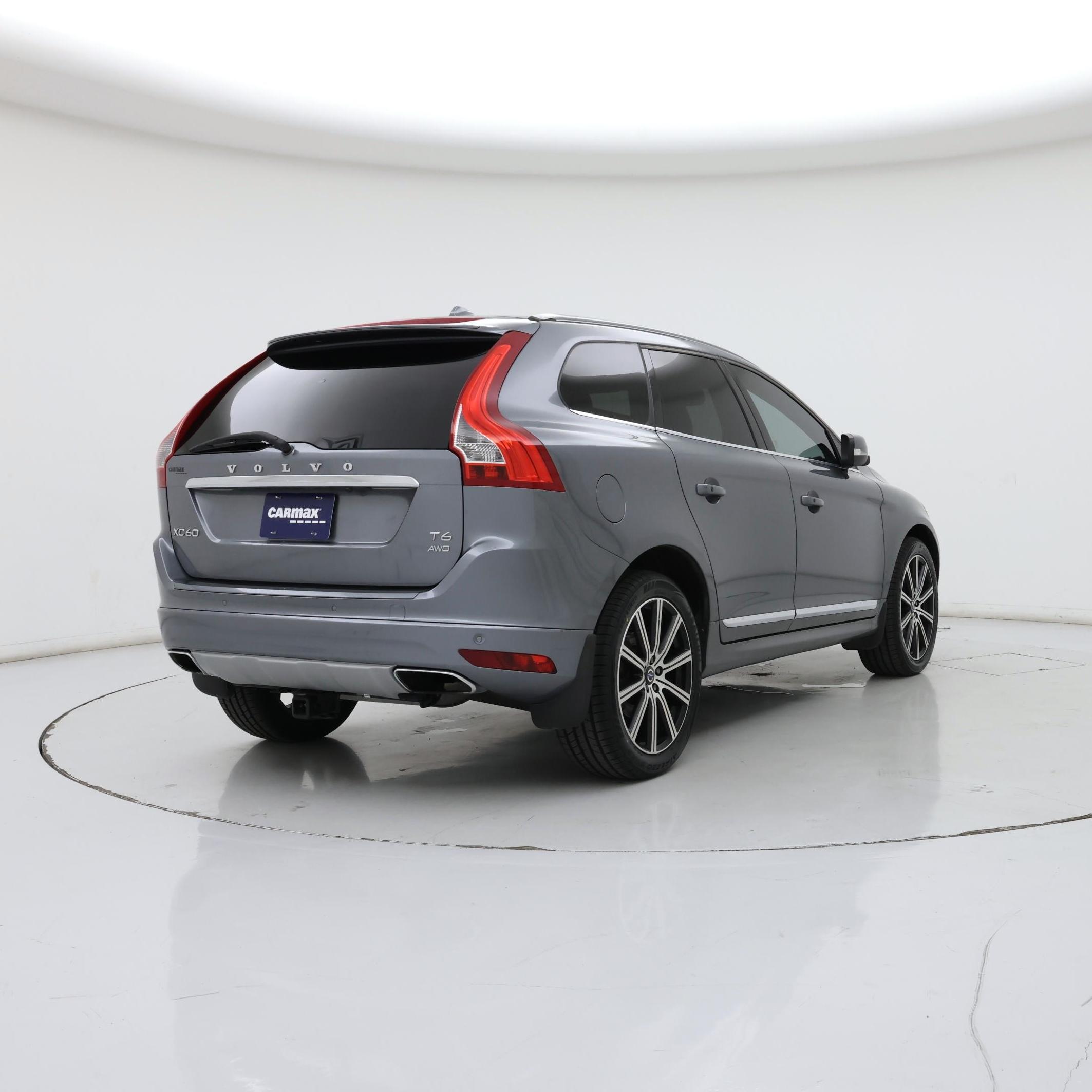 Thumbnail: 2016 Volvo XC60 - 8