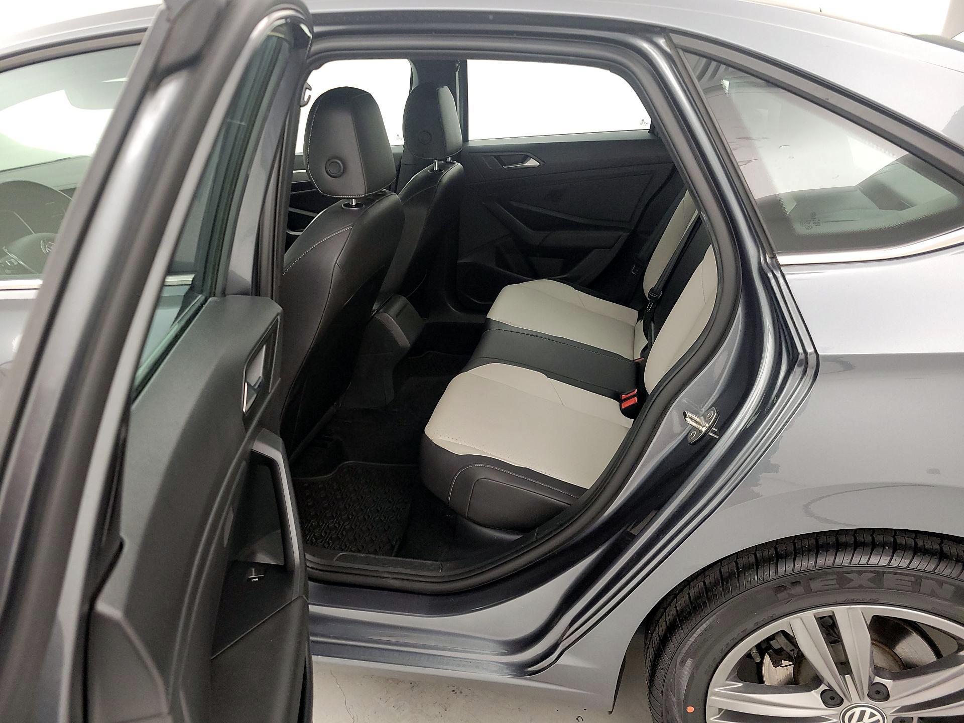 Thumbnail: 2021 Volkswagen Jetta - 20