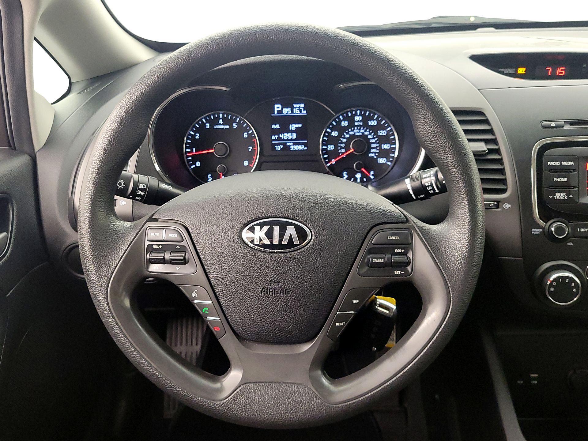 Thumbnail: 2018 Kia Forte - 10