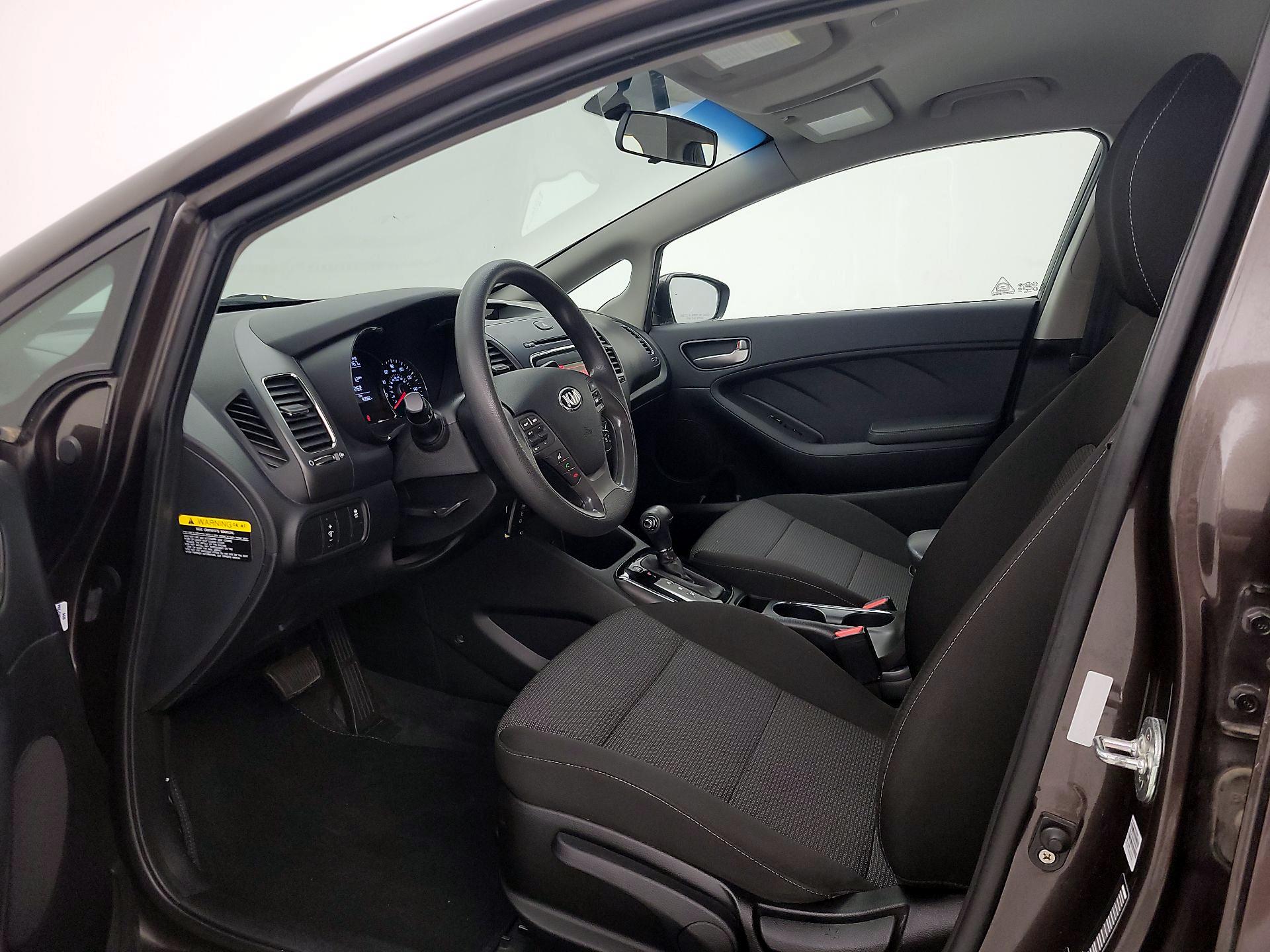 Thumbnail: 2018 Kia Forte - 11