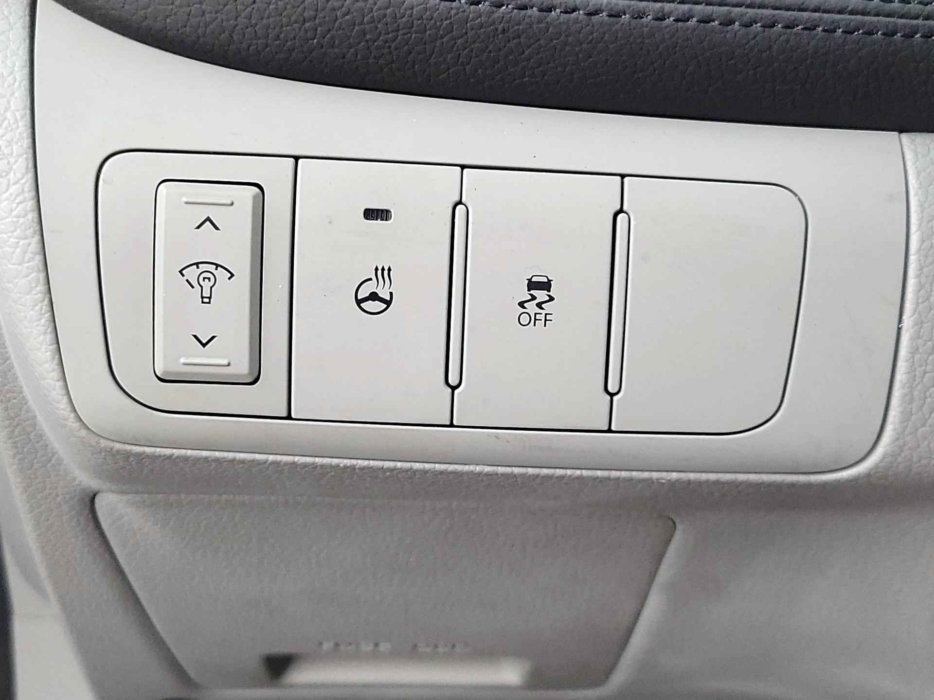 Thumbnail: 2014 Kia Optima - 13