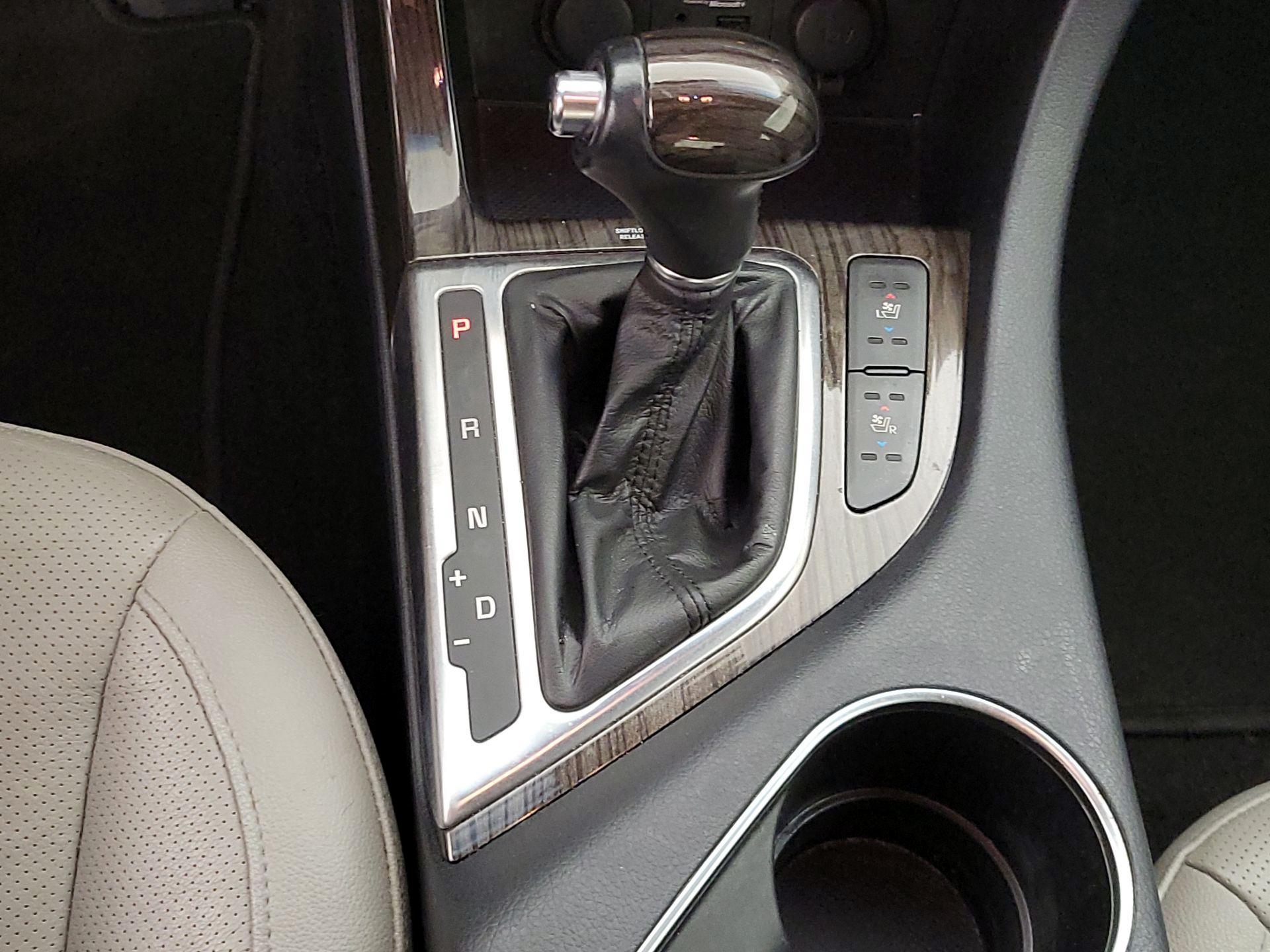 Thumbnail: 2014 Kia Optima - 17