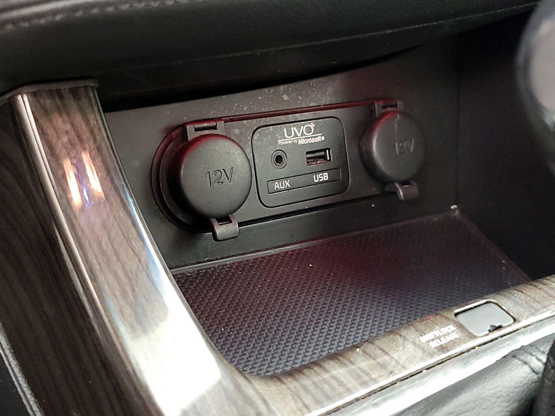 Thumbnail: 2014 Kia Optima - 18