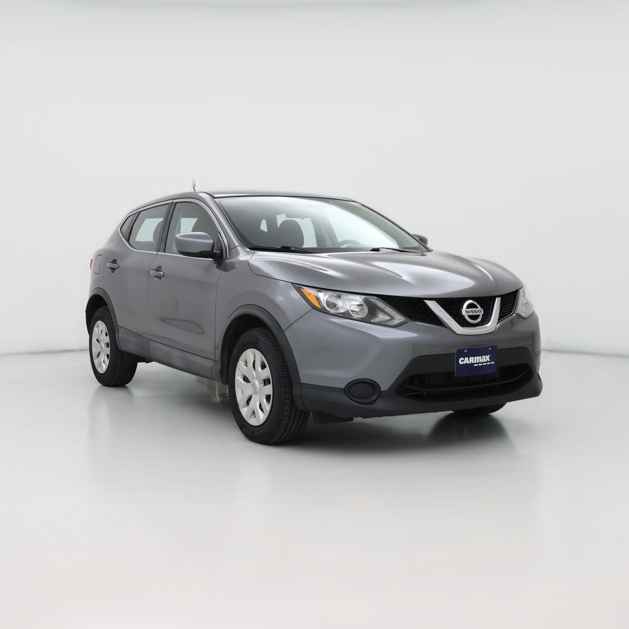 Thumbnail: 2017 Nissan Rogue Sport - 1