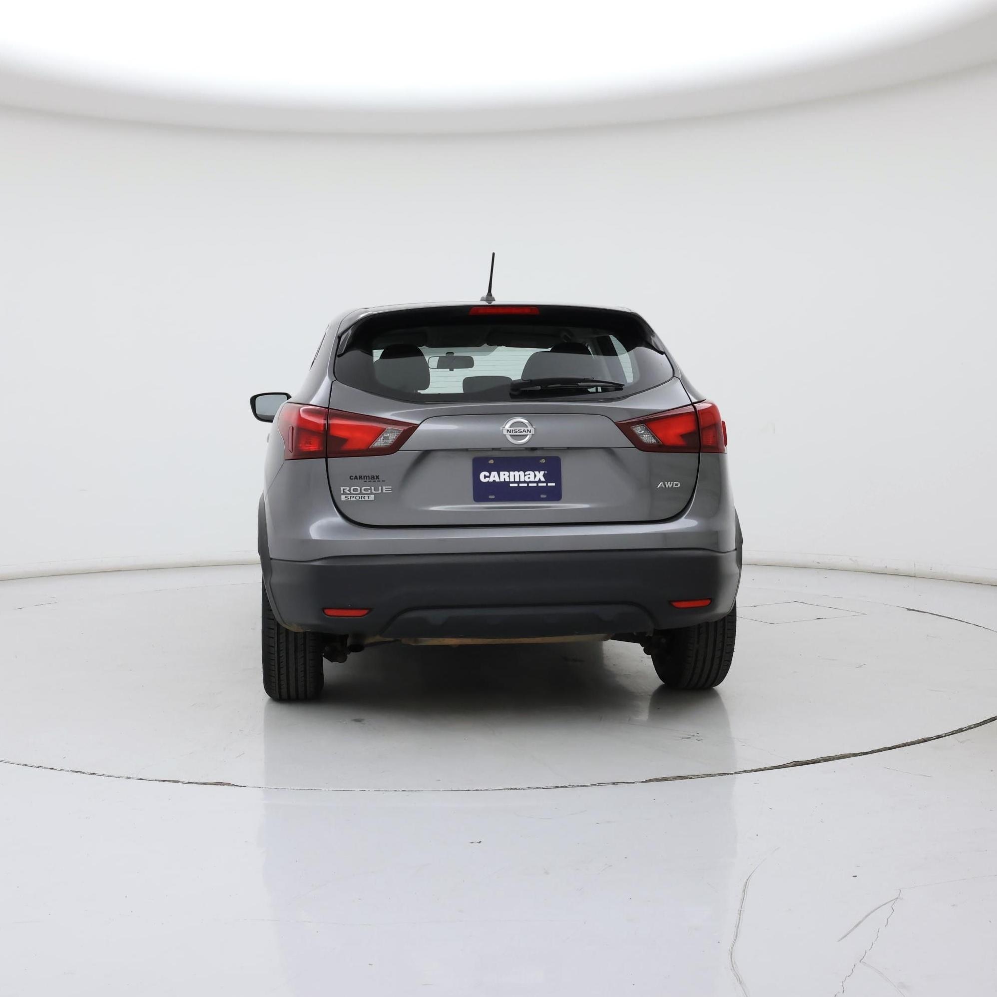Thumbnail: 2017 Nissan Rogue Sport - 6
