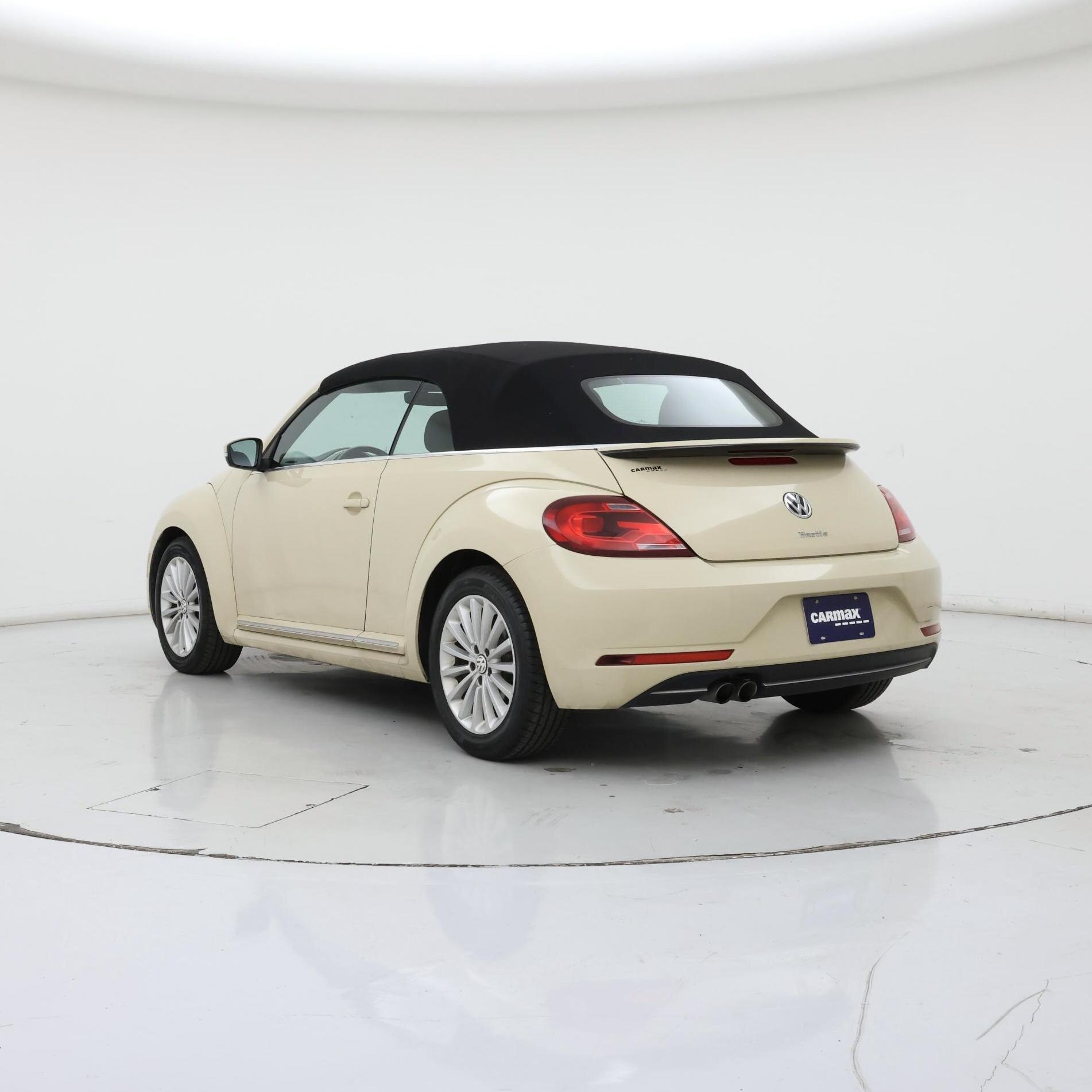 Thumbnail: 2019 Volkswagen Beetle - 2