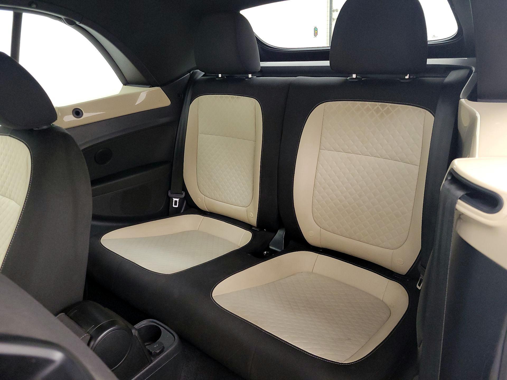 Thumbnail: 2019 Volkswagen Beetle - 19
