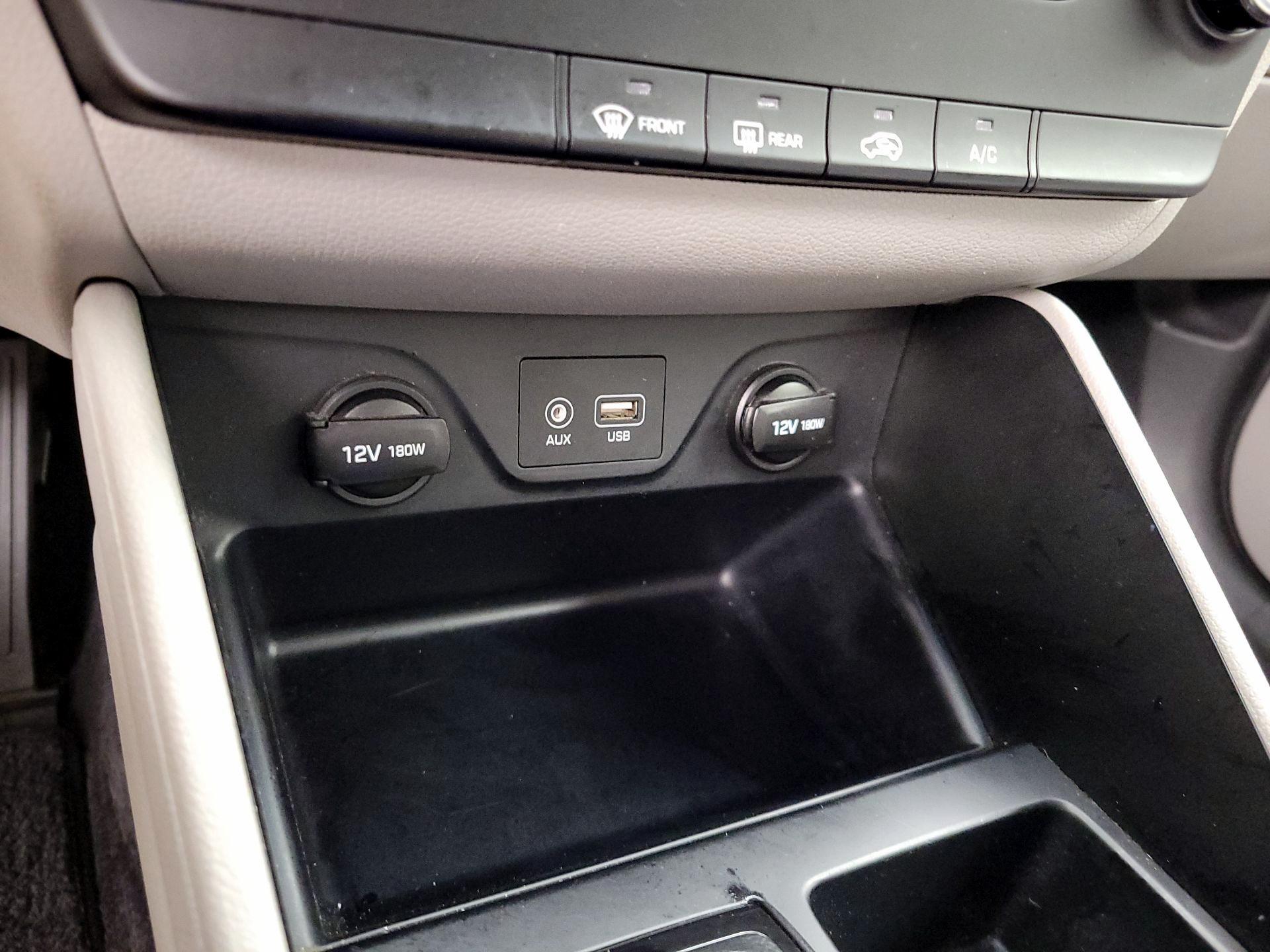 Thumbnail: 2019 Hyundai Tucson - 18