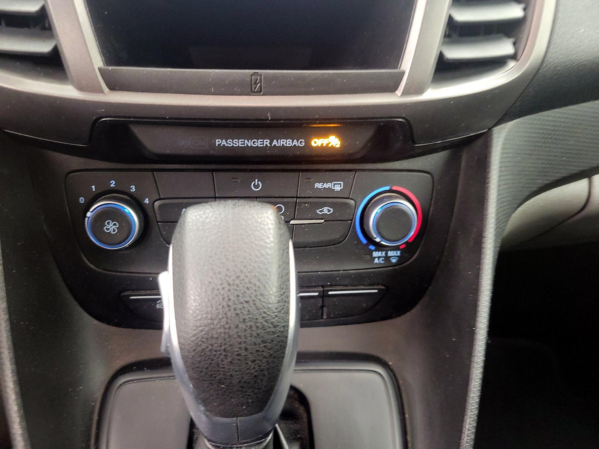 Thumbnail: 2019 Ford Transit Series - 16