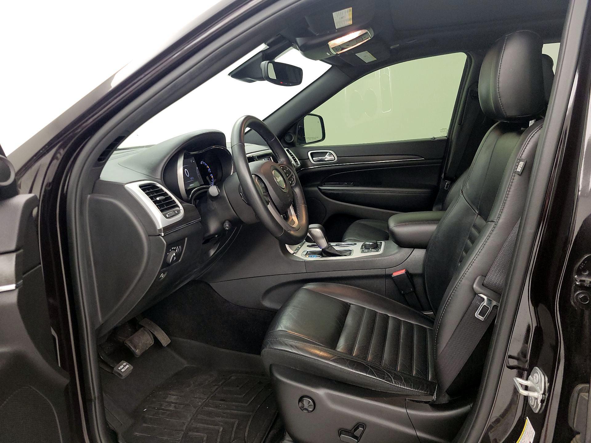 Thumbnail: 2018 Jeep Grand Cherokee - 11