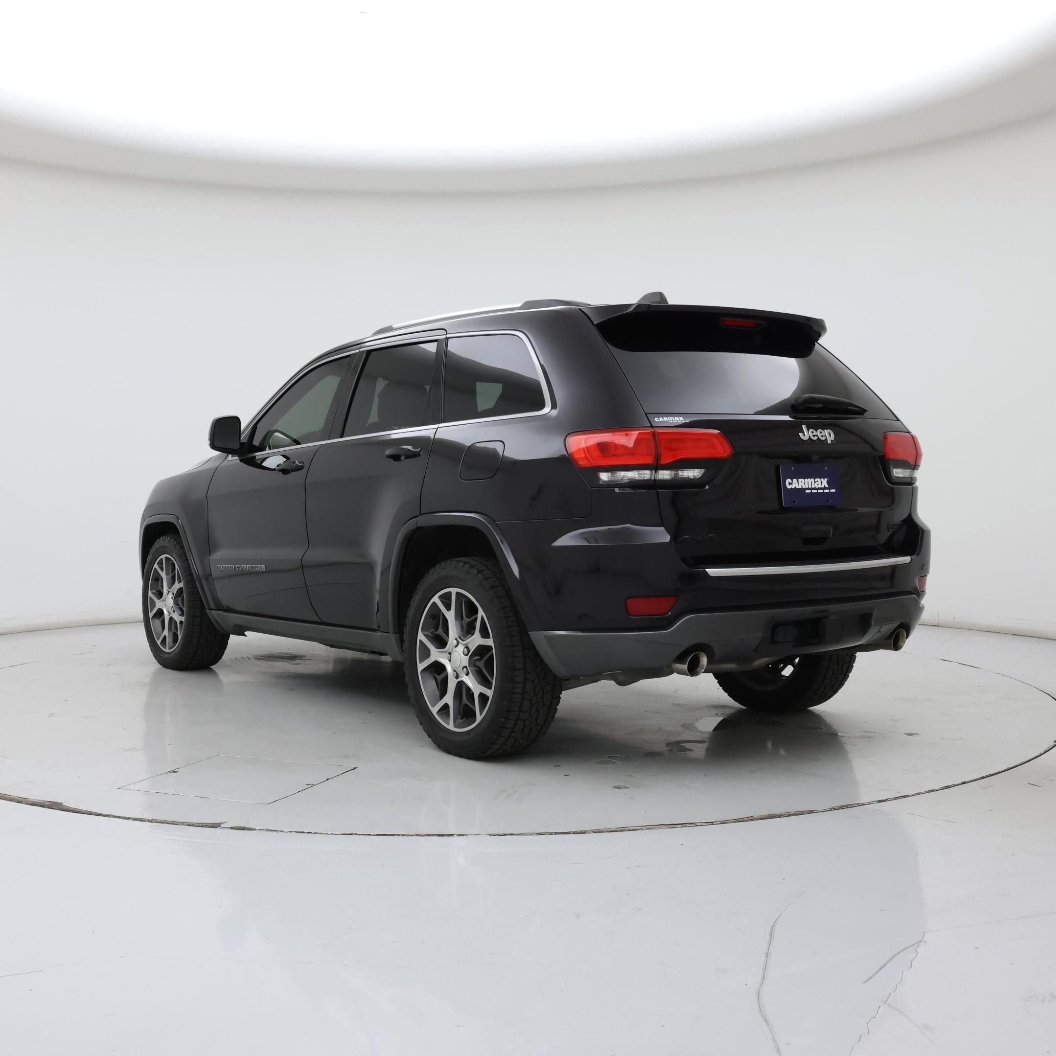 Thumbnail: 2018 Jeep Grand Cherokee - 2