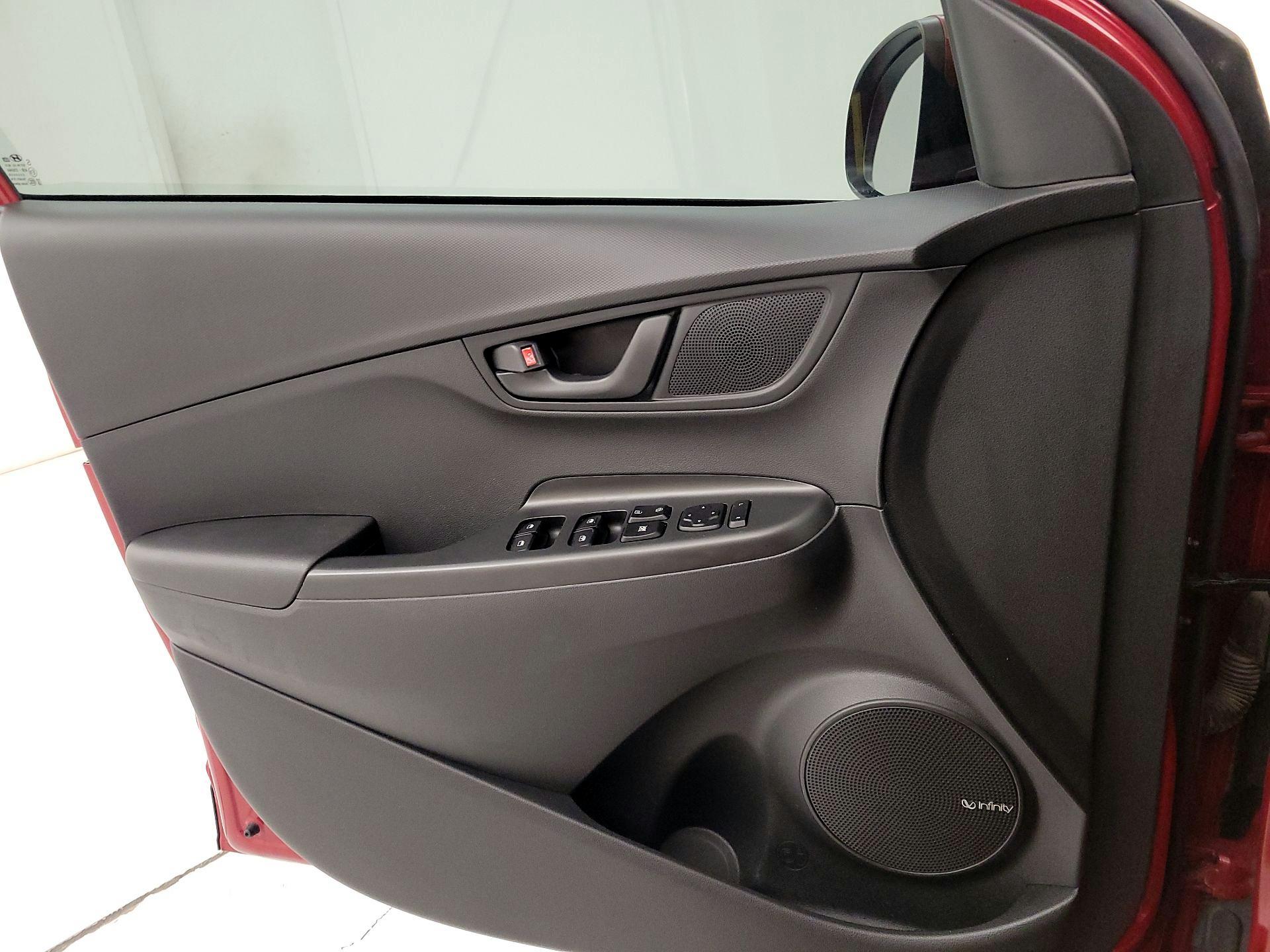 Thumbnail: 2020 Hyundai Kona - 12