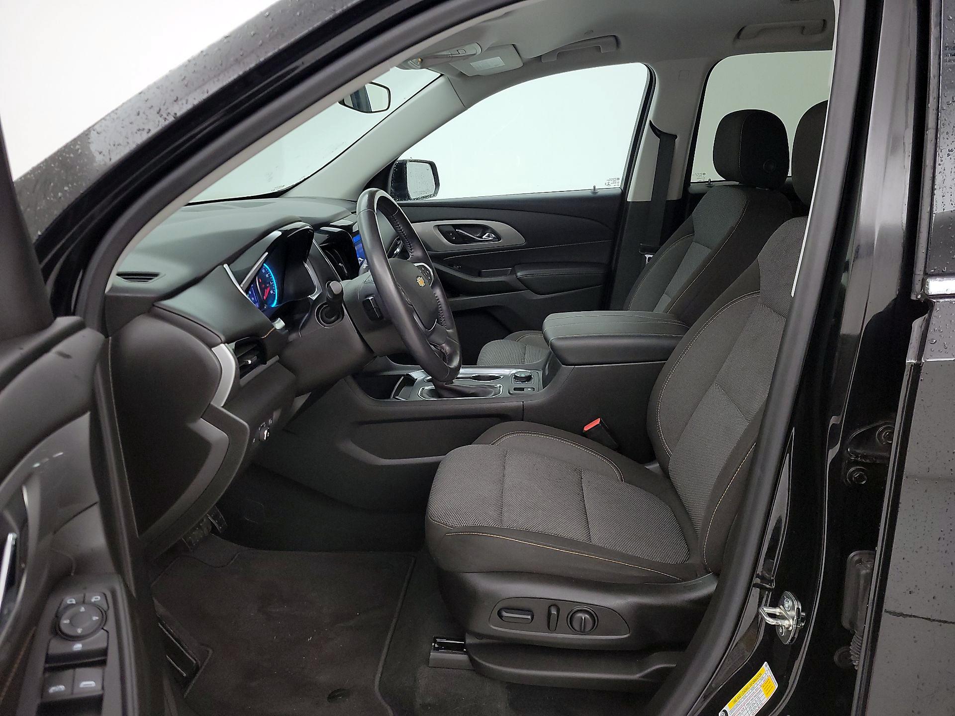 Thumbnail: 2021 Chevrolet Traverse - 11