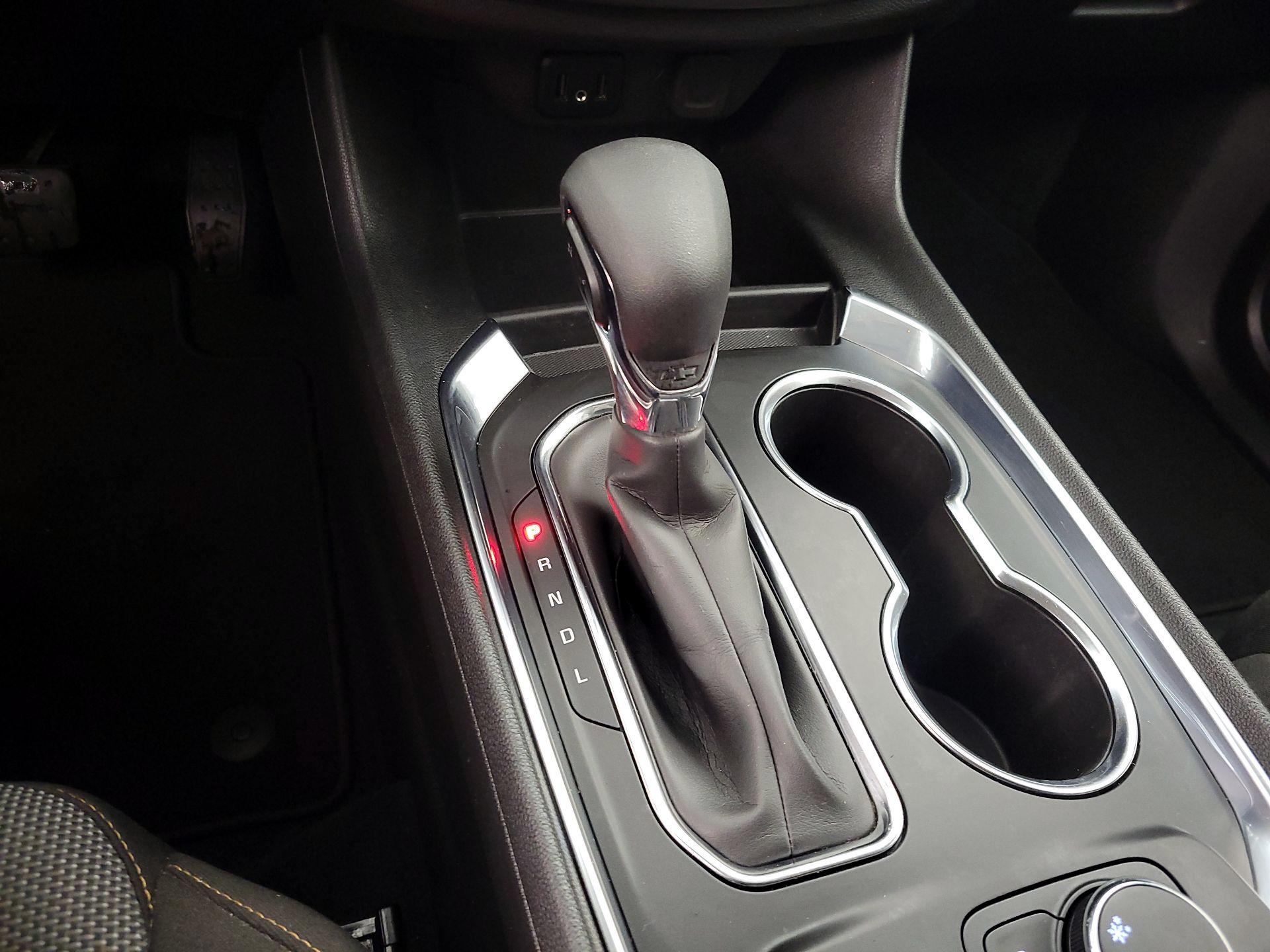 Thumbnail: 2021 Chevrolet Traverse - 17