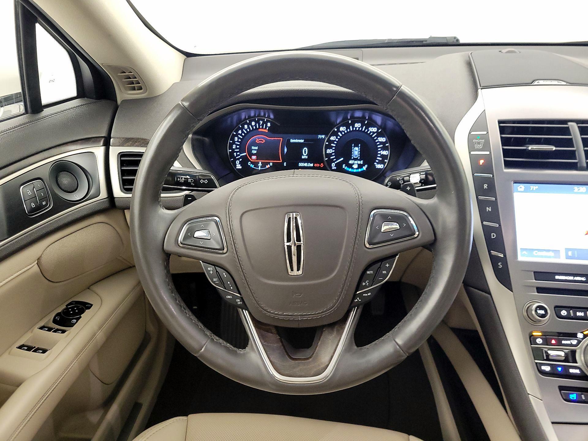 Thumbnail: 2019 Lincoln MKZ - 10
