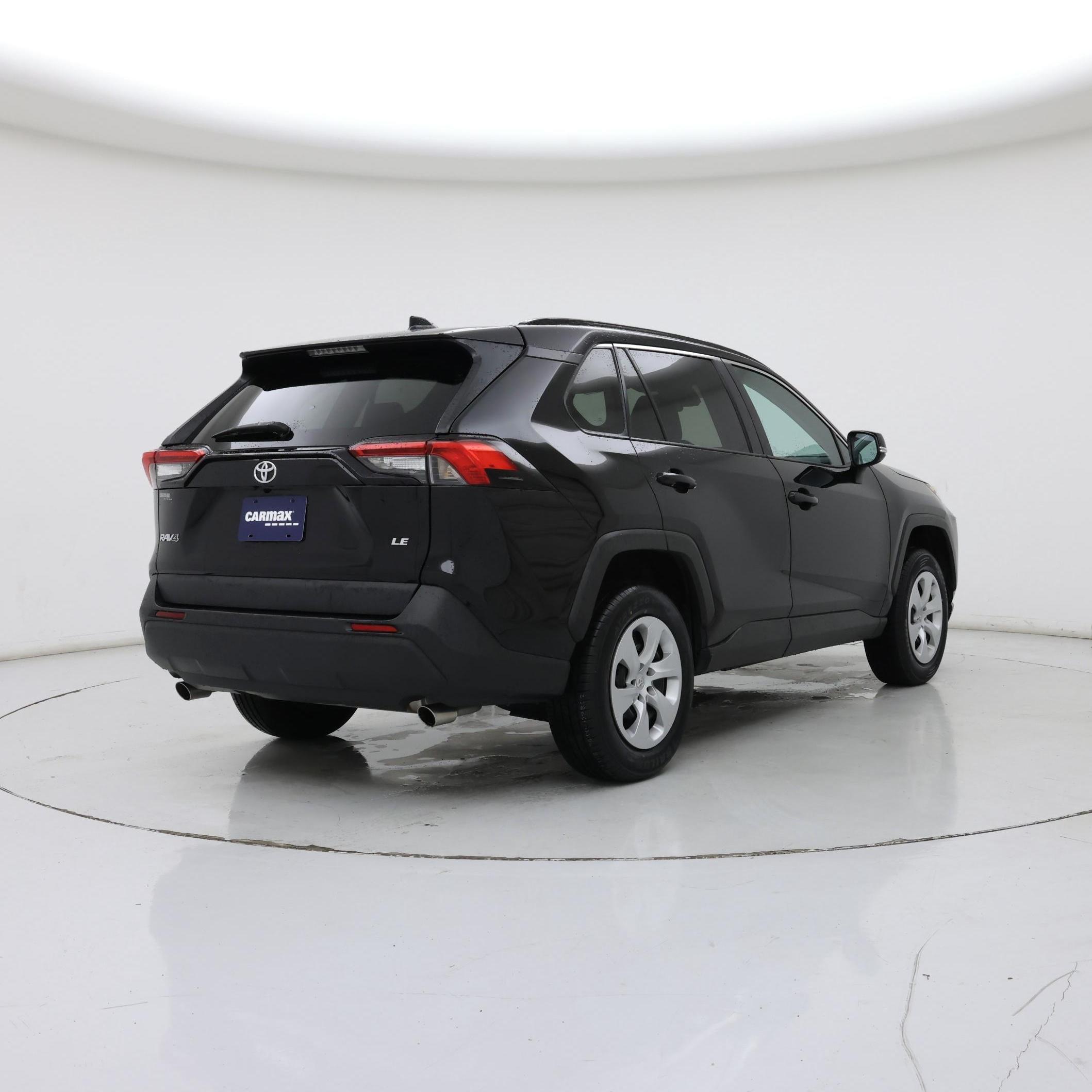 Thumbnail: 2021 Toyota RAV4 - 8