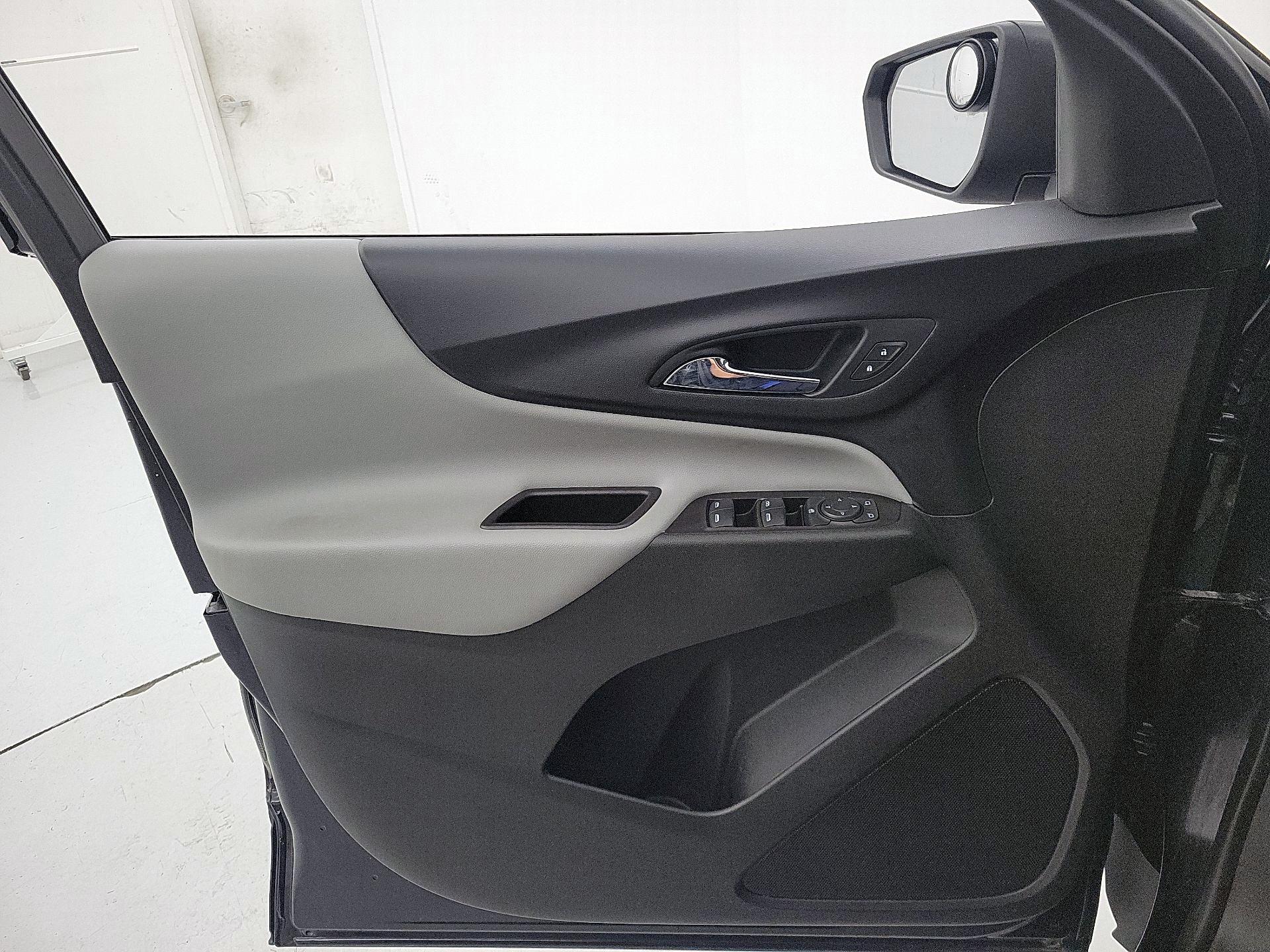 Thumbnail: 2021 Chevrolet Equinox - 12