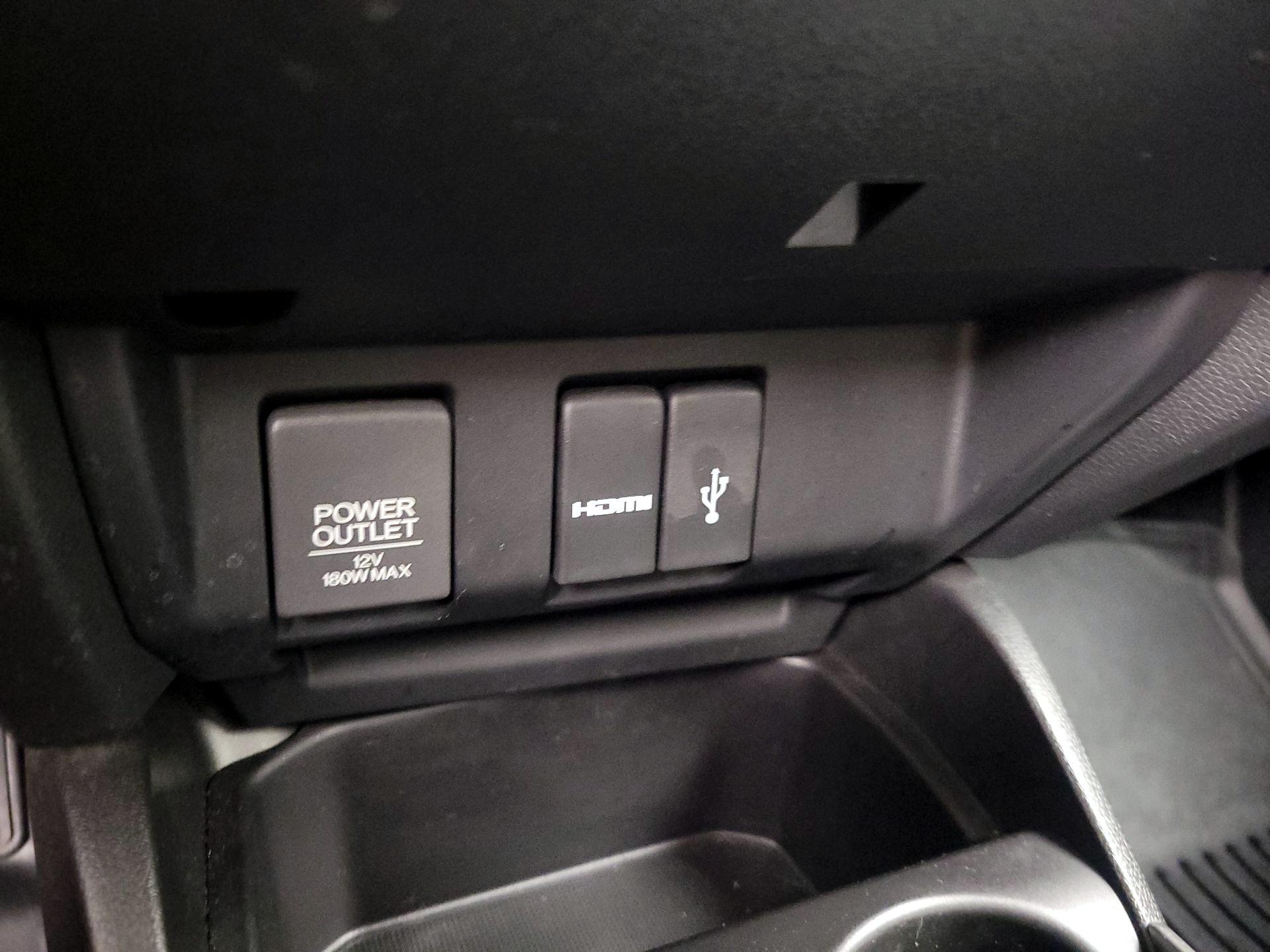 Thumbnail: 2016 Honda Fit - 18