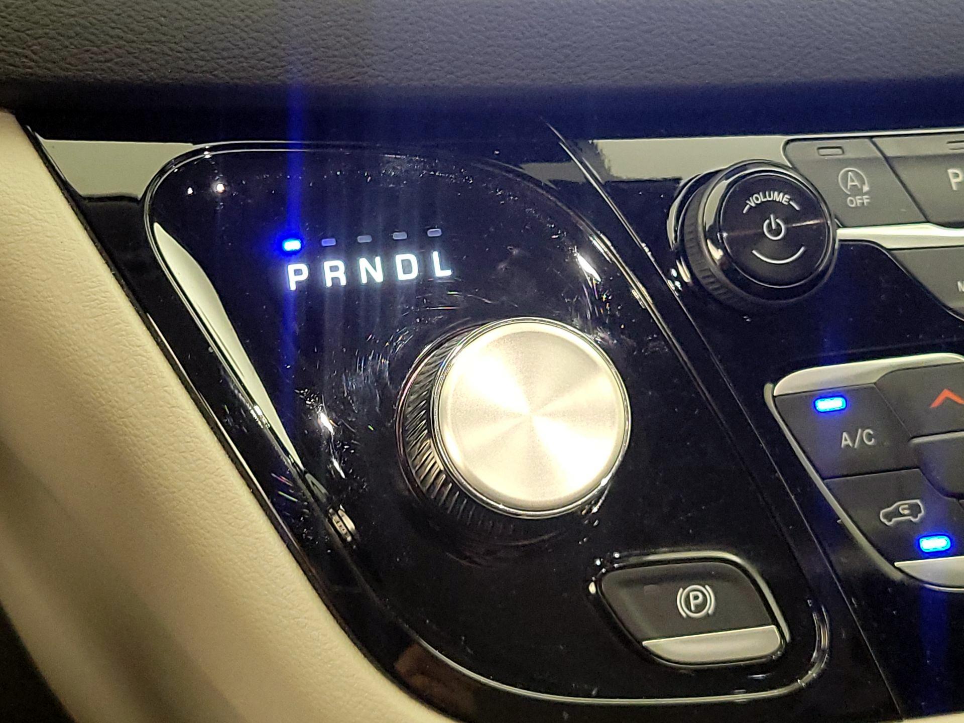 Thumbnail: 2024 Chrysler Pacifica - 17