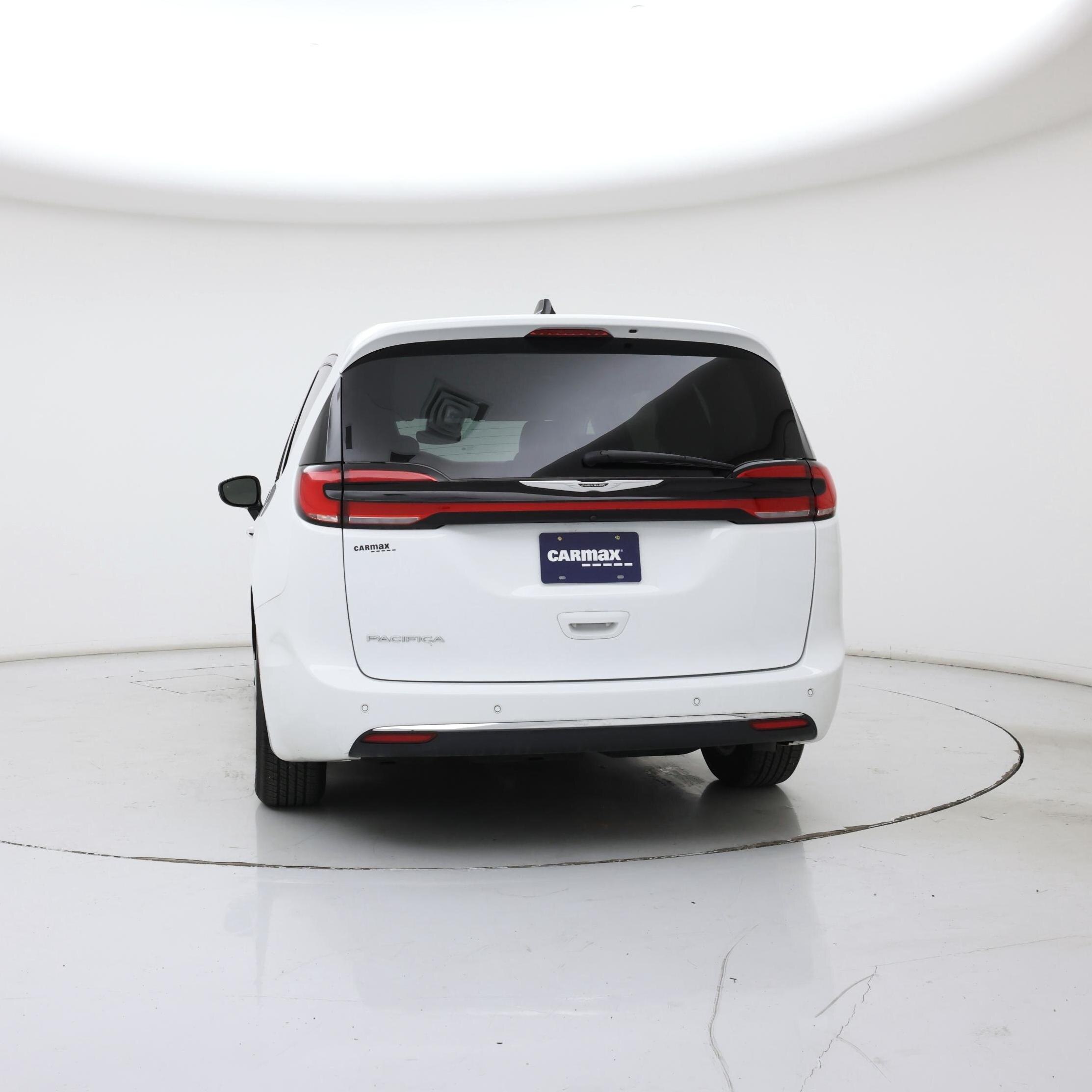 Thumbnail: 2024 Chrysler Pacifica - 6