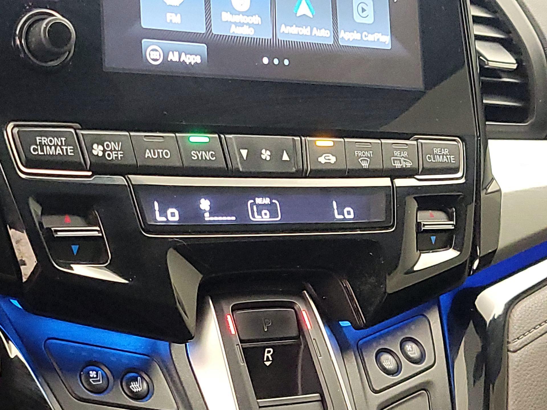 Thumbnail: 2019 Honda Odyssey - 17