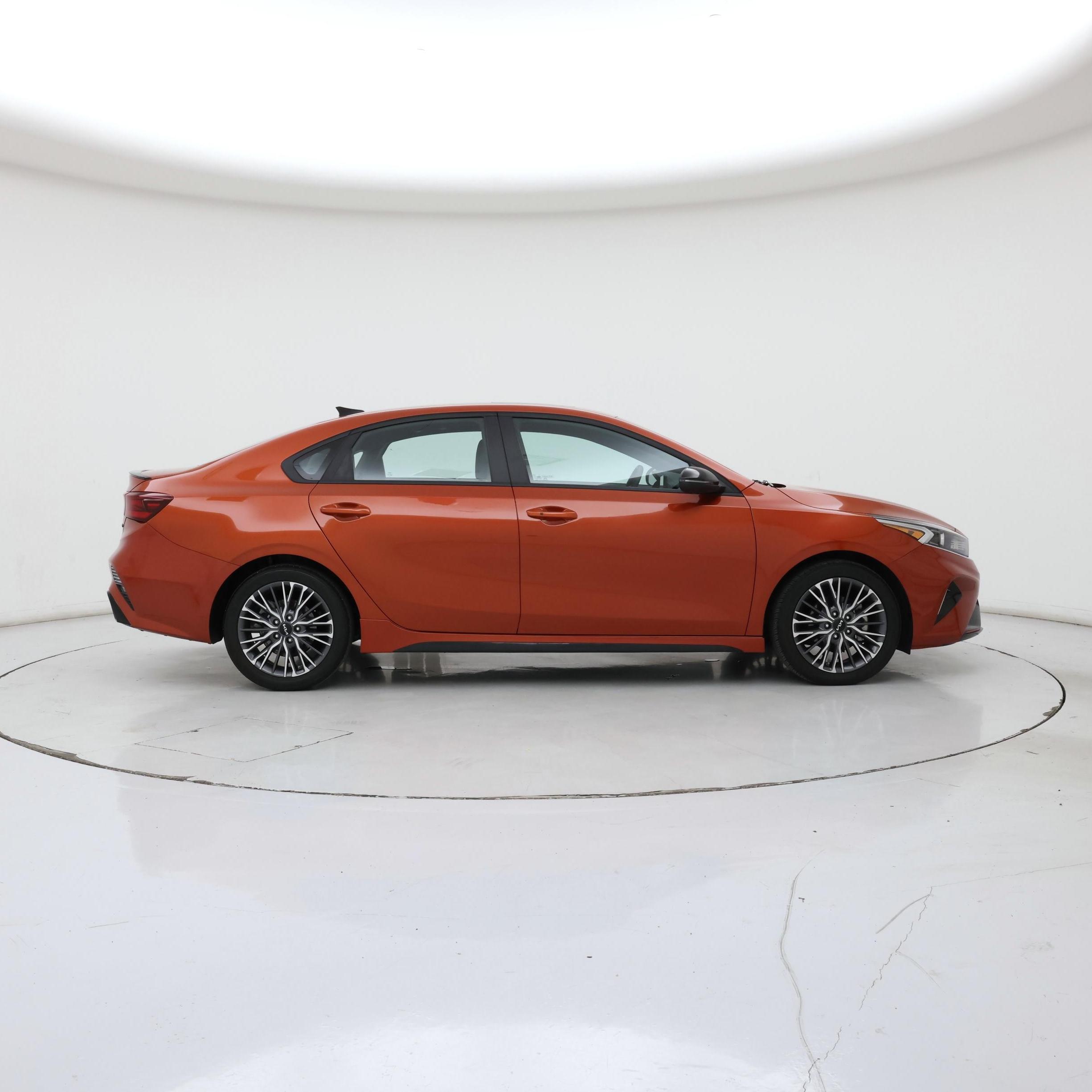 Thumbnail: 2023 Kia Forte - 7