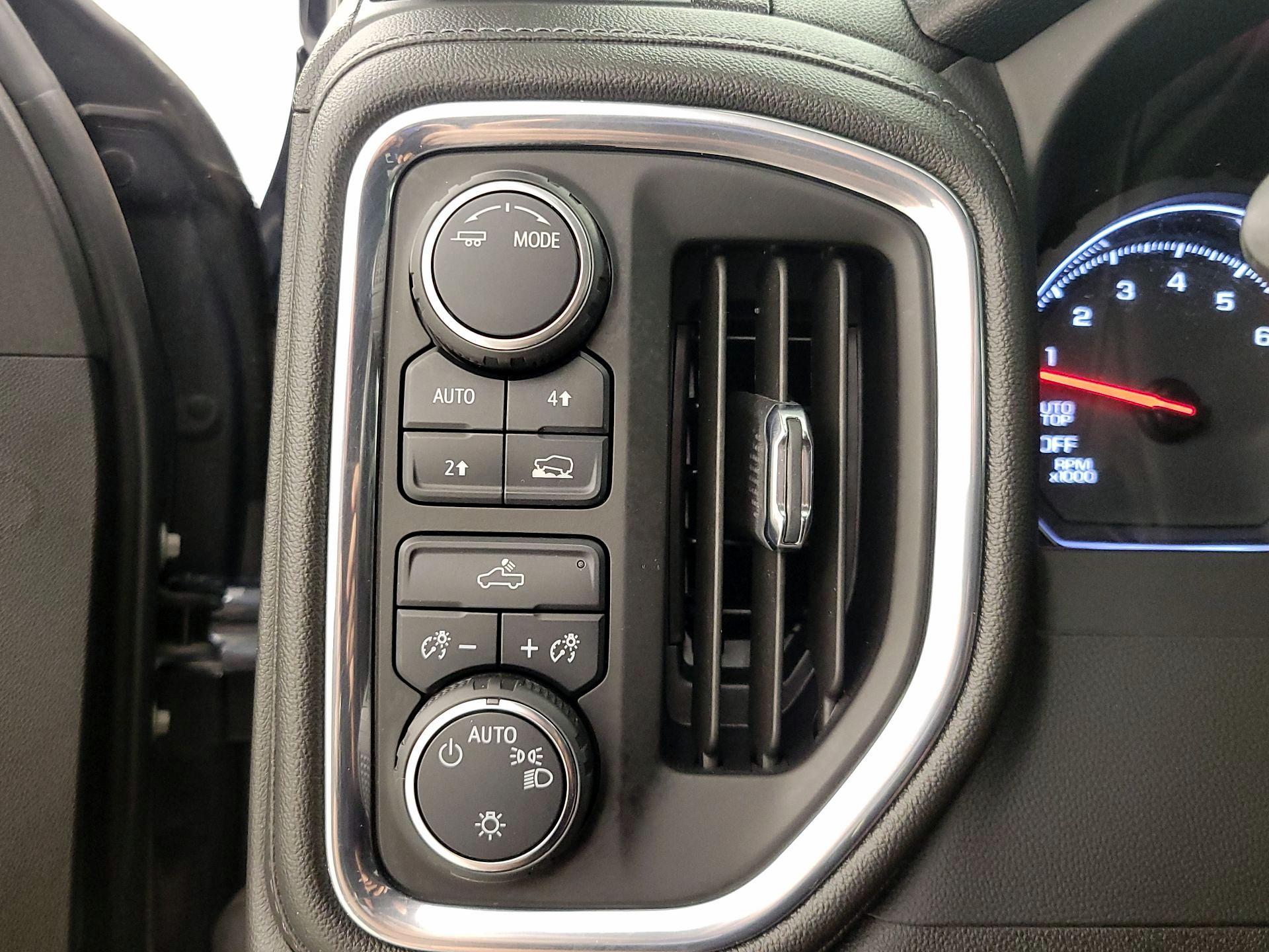 Thumbnail: 2021 Chevrolet Silverado 1500 - 13