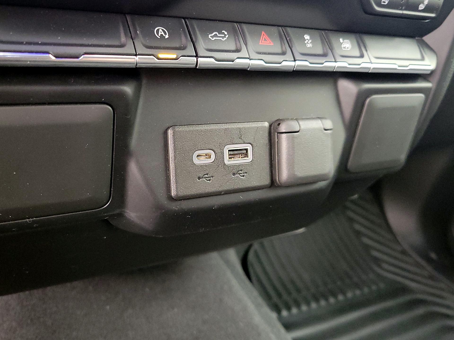 Thumbnail: 2021 Chevrolet Silverado 1500 - 18