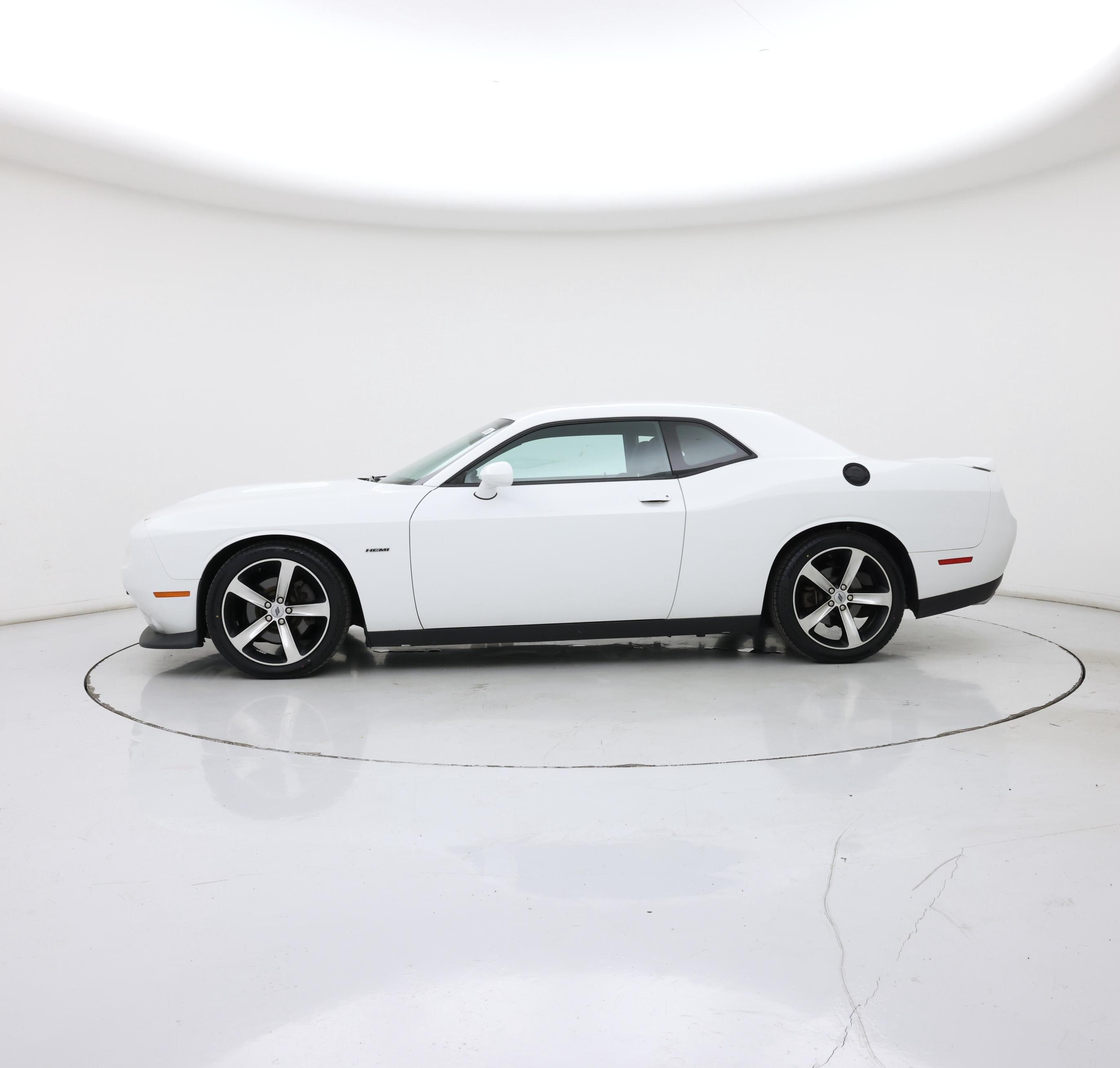 Thumbnail: 2019 Dodge Challenger - 3