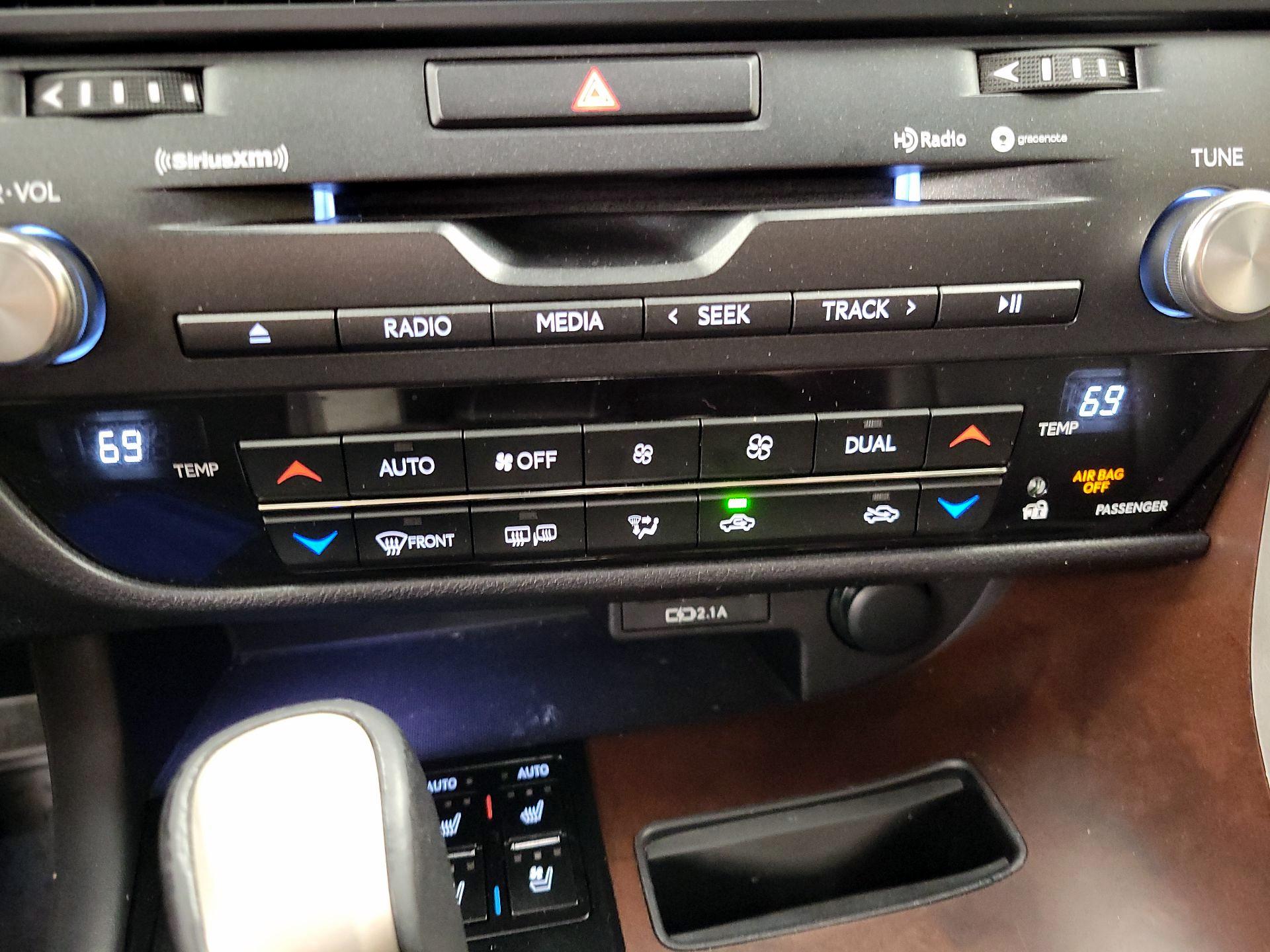 Thumbnail: 2020 Lexus RX - 16