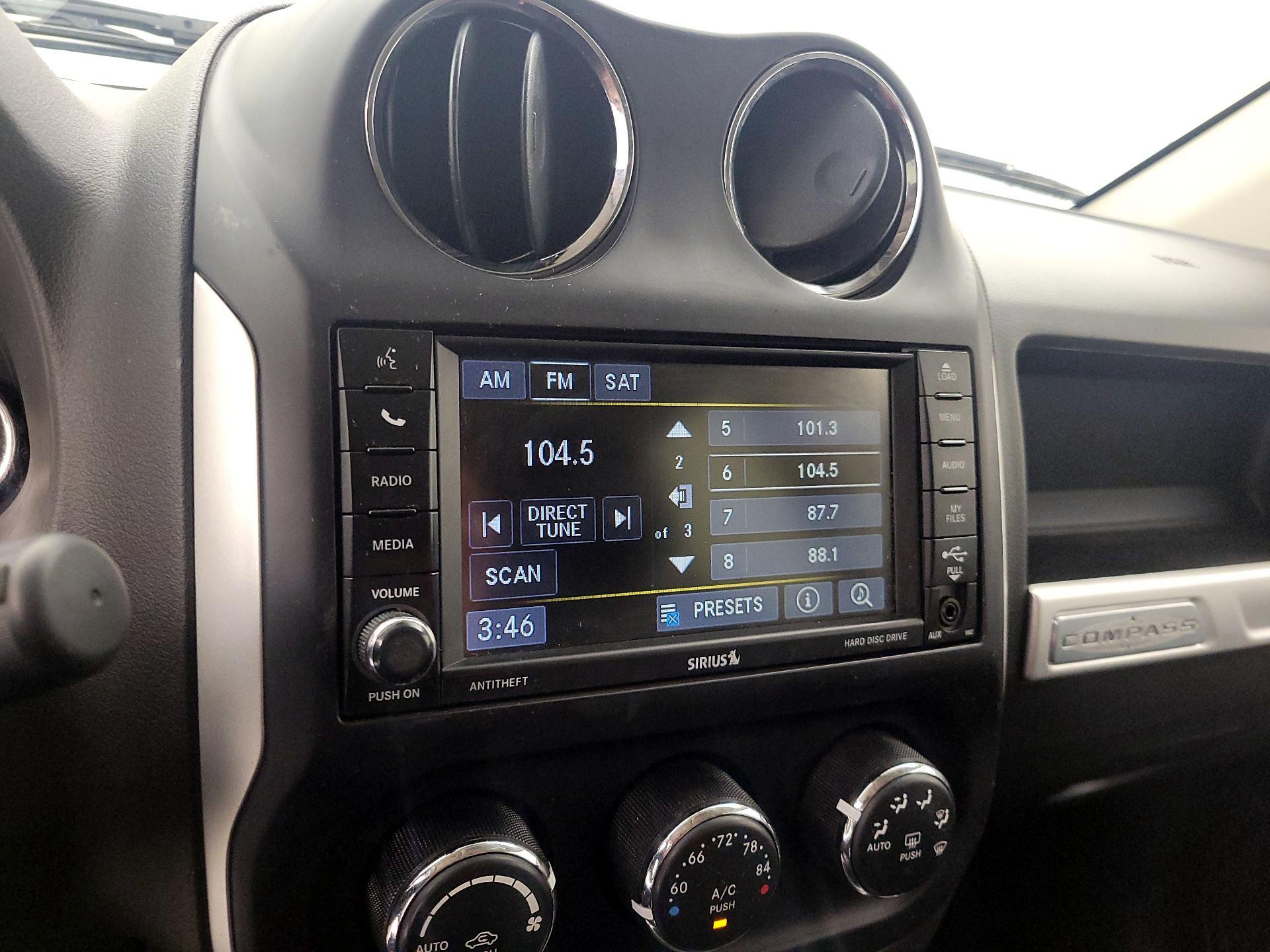 Thumbnail: 2016 Jeep Compass - 13