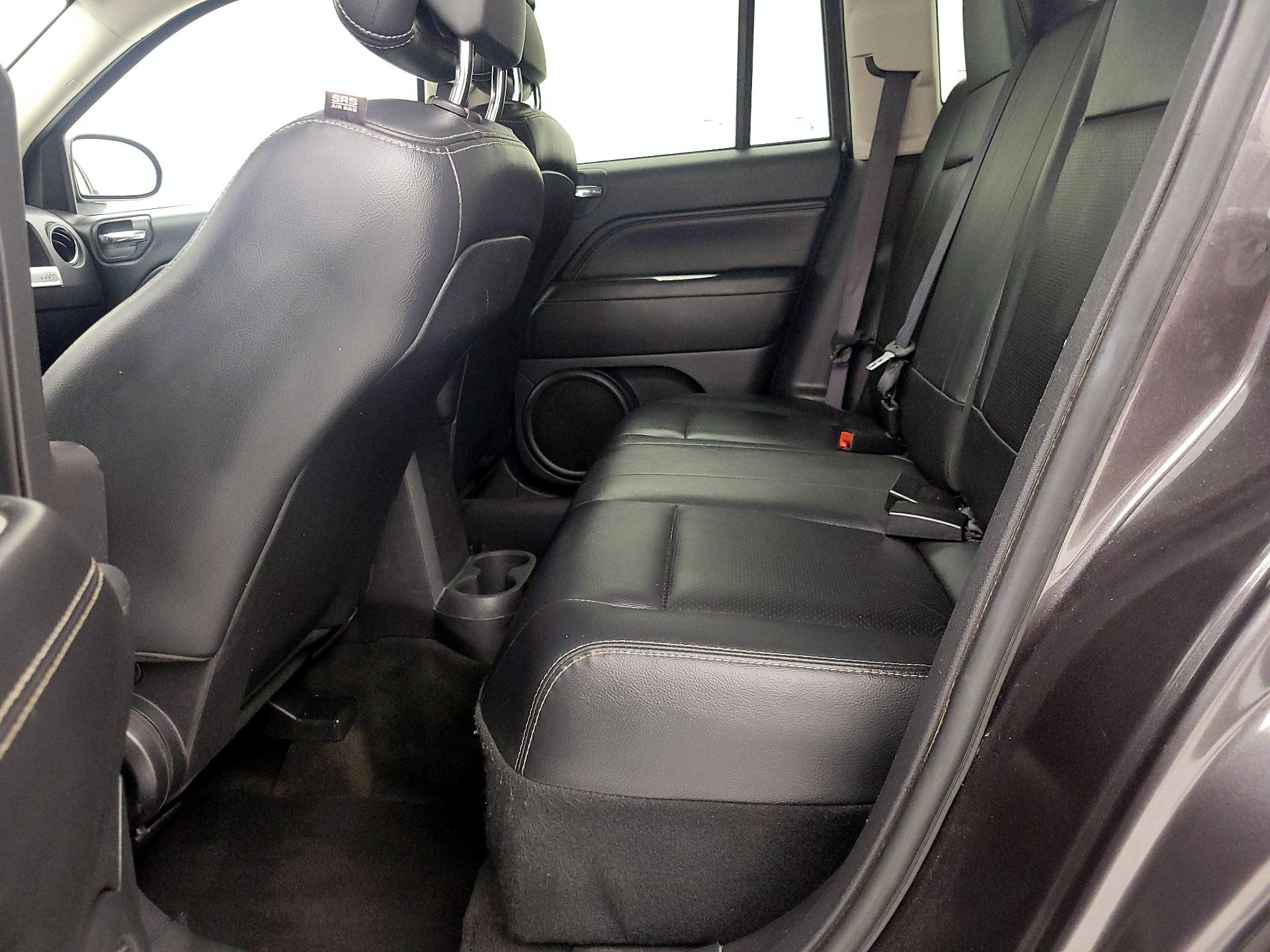 Thumbnail: 2016 Jeep Compass - 18