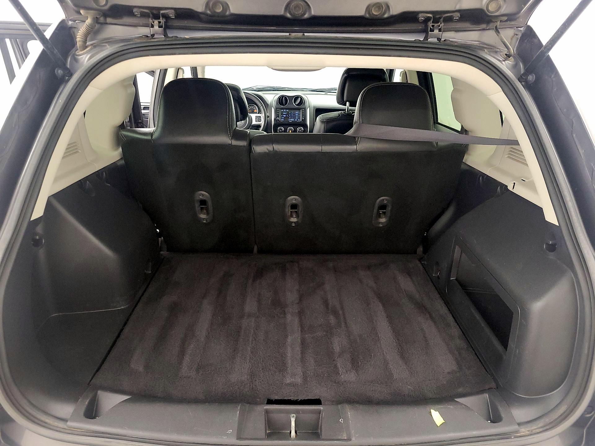 Thumbnail: 2016 Jeep Compass - 19