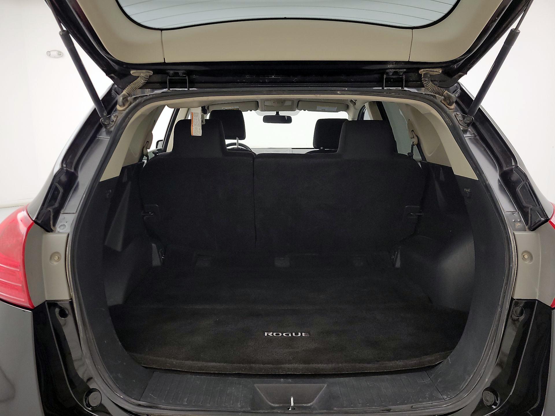 Thumbnail: 2015 Nissan Rogue - 18